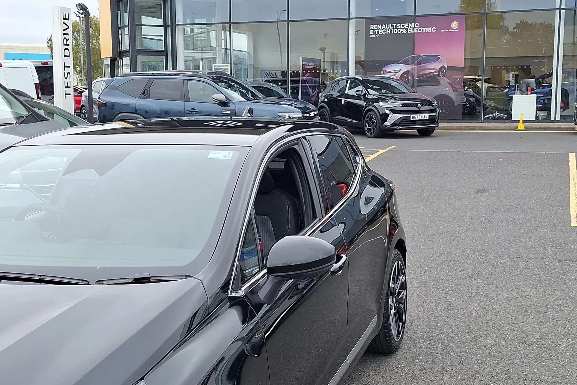 2025 RENAULT CLIO 2025 RENAULT CLIO