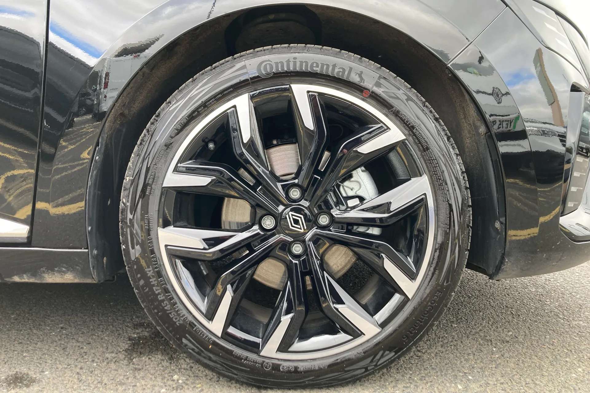 A 2025 RENAULT CLIO 1.6 E-TECH full hybrid 145 Techno 5dr Auto A 2025 RENAULT CLIO 1.6 E-TECH full hybrid 145 Techno 5dr Auto