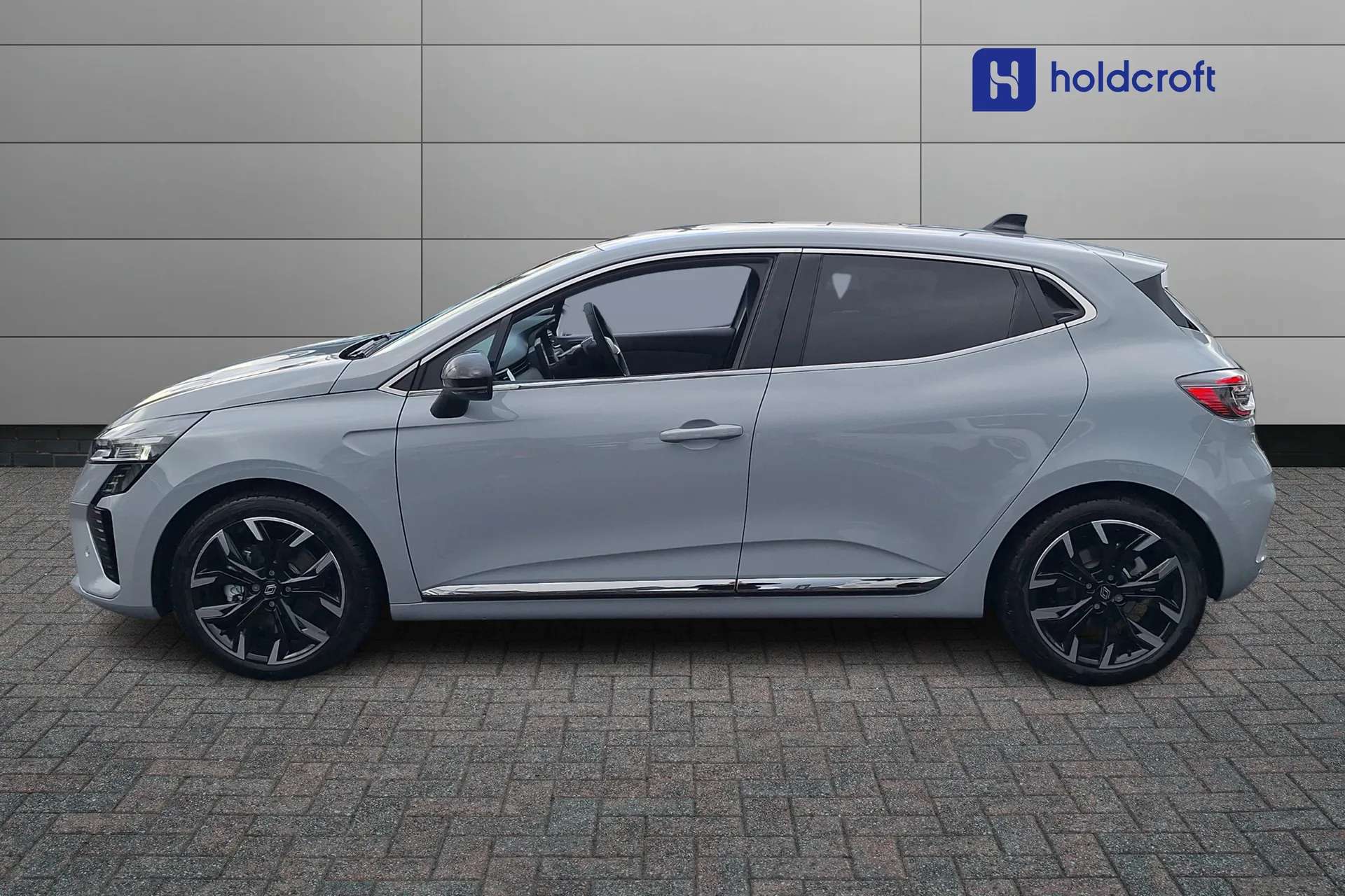 2025 RENAULT CLIO 2025 RENAULT CLIO