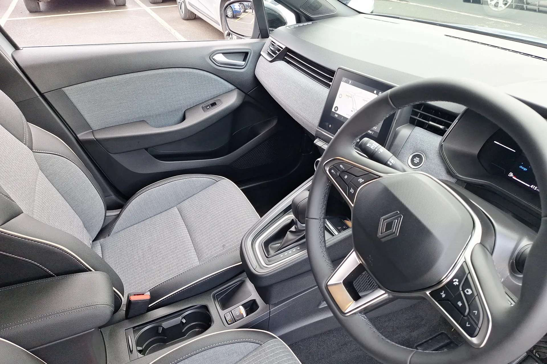 2025 RENAULT CLIO 2025 RENAULT CLIO