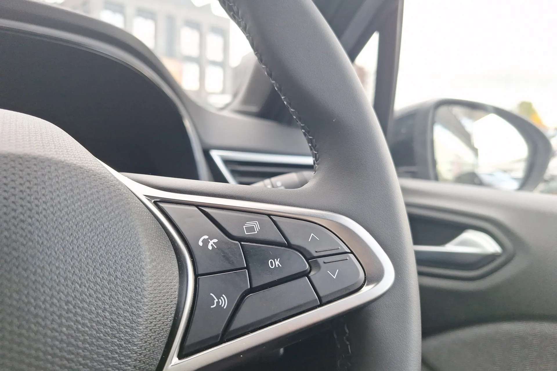 2025 RENAULT CLIO 2025 RENAULT CLIO