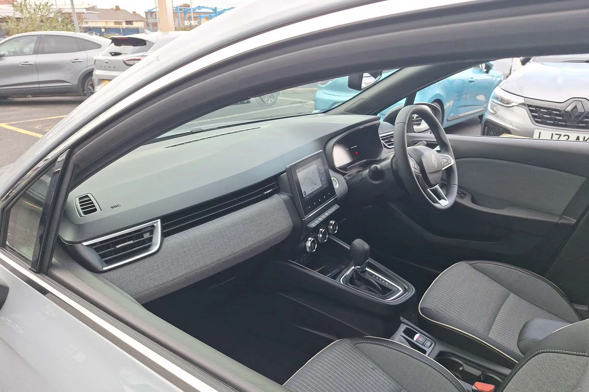 2025 RENAULT CLIO 2025 RENAULT CLIO