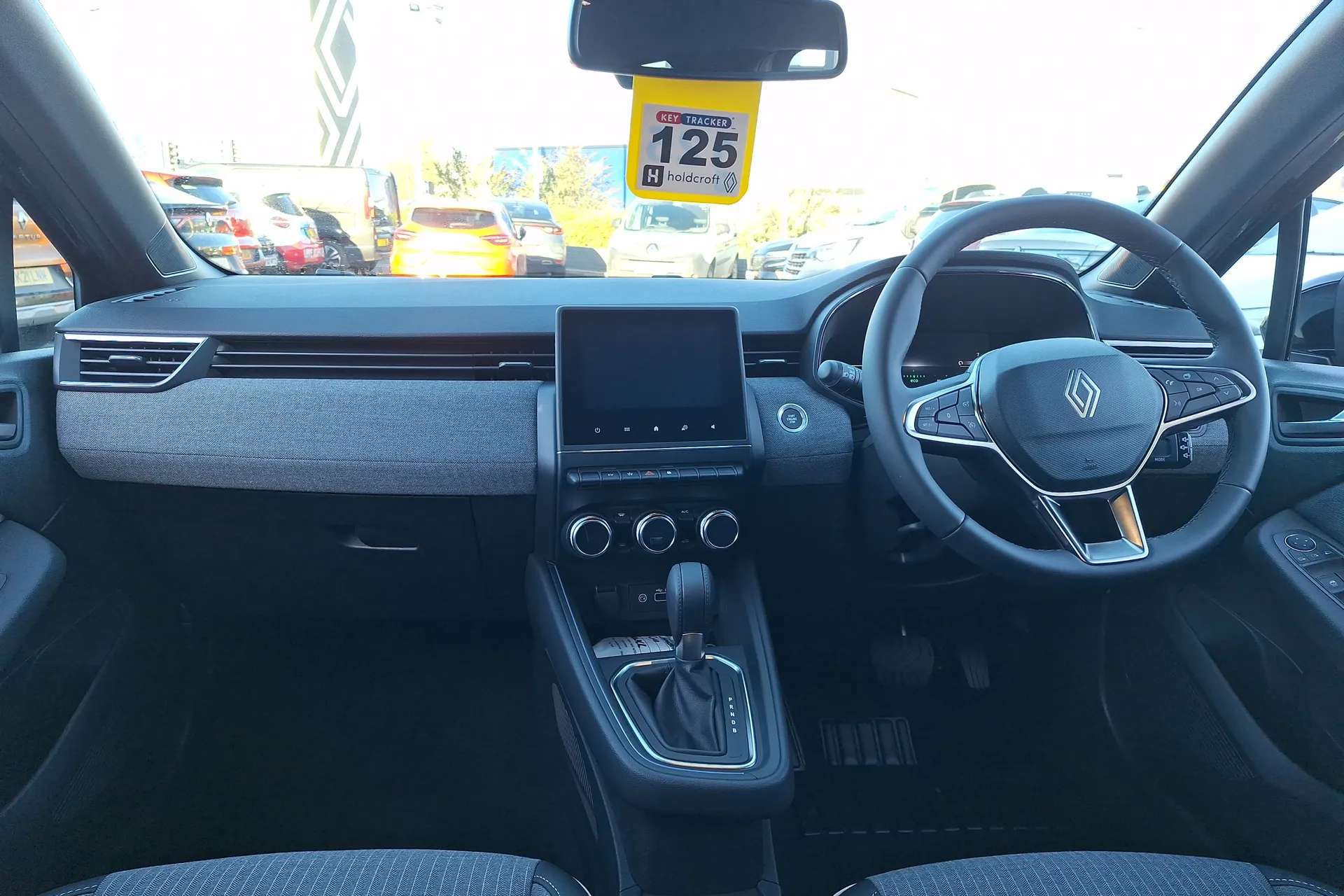 A 2025 RENAULT CLIO 1.6 E-TECH full hybrid 145 Techno 5dr Auto A 2025 RENAULT CLIO 1.6 E-TECH full hybrid 145 Techno 5dr Auto