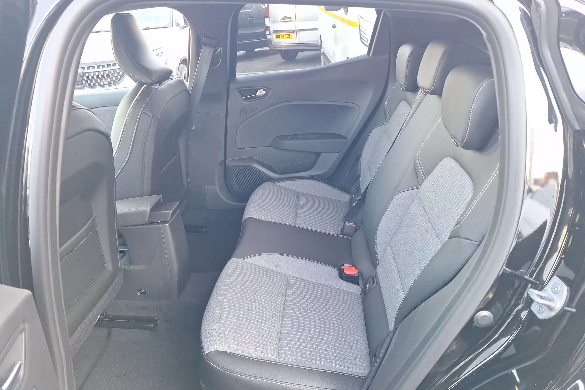 2025 RENAULT CLIO 2025 RENAULT CLIO