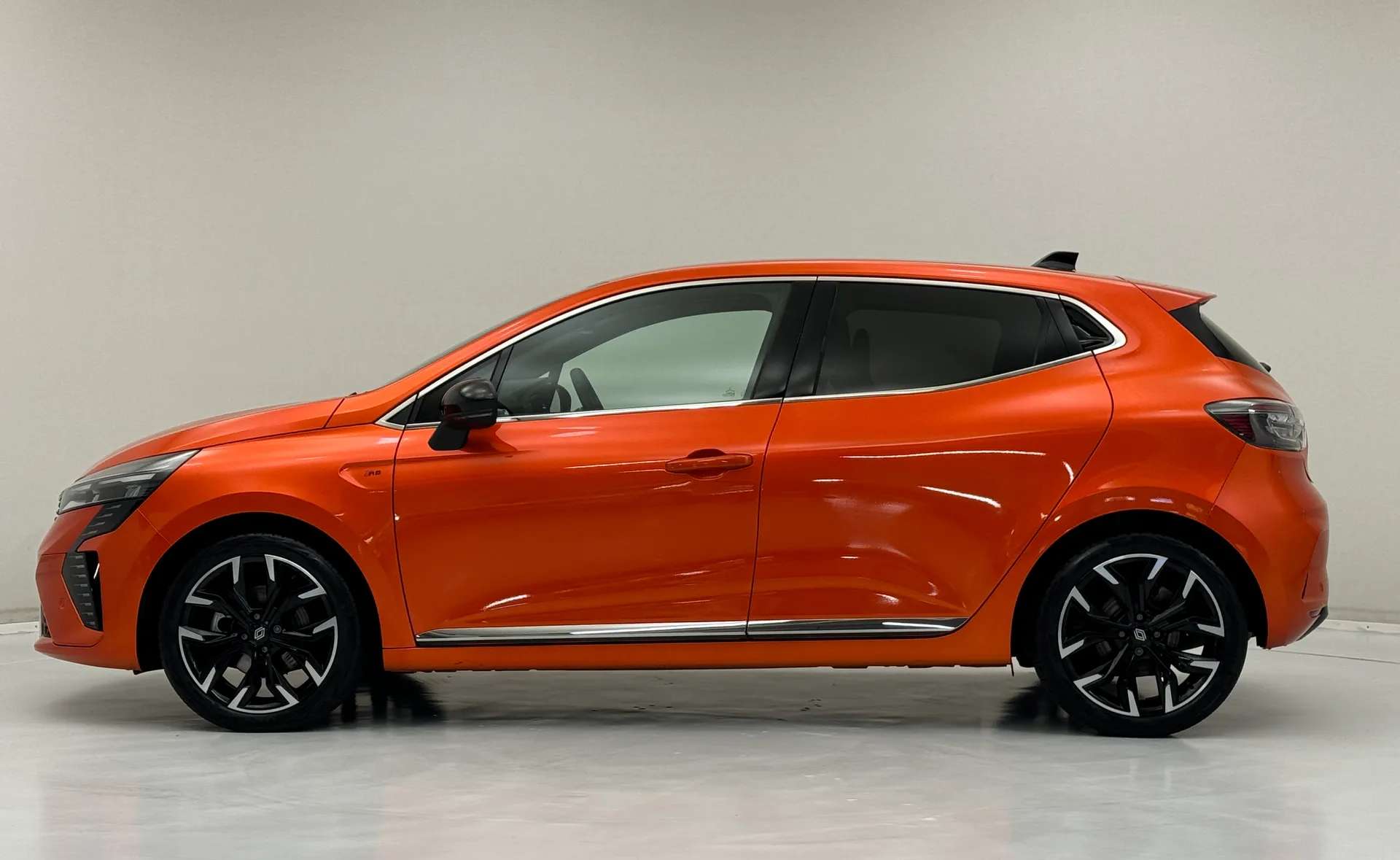 2024 RENAULT CLIO 2024 RENAULT CLIO