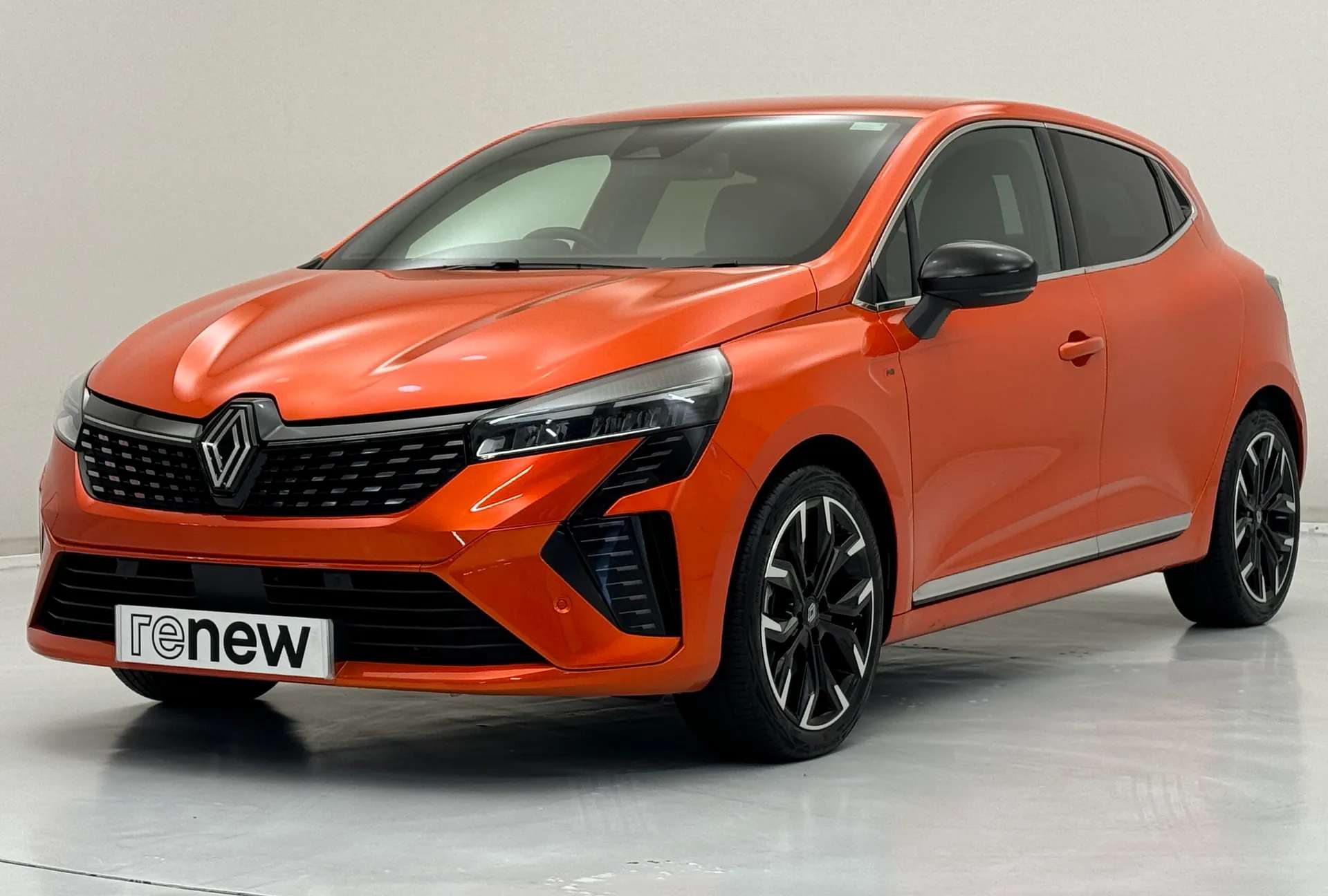 A 2024 RENAULT CLIO 1.6 E-TECH full hybrid 145 Techno 5dr Auto A 2024 RENAULT CLIO 1.6 E-TECH full hybrid 145 Techno 5dr Auto