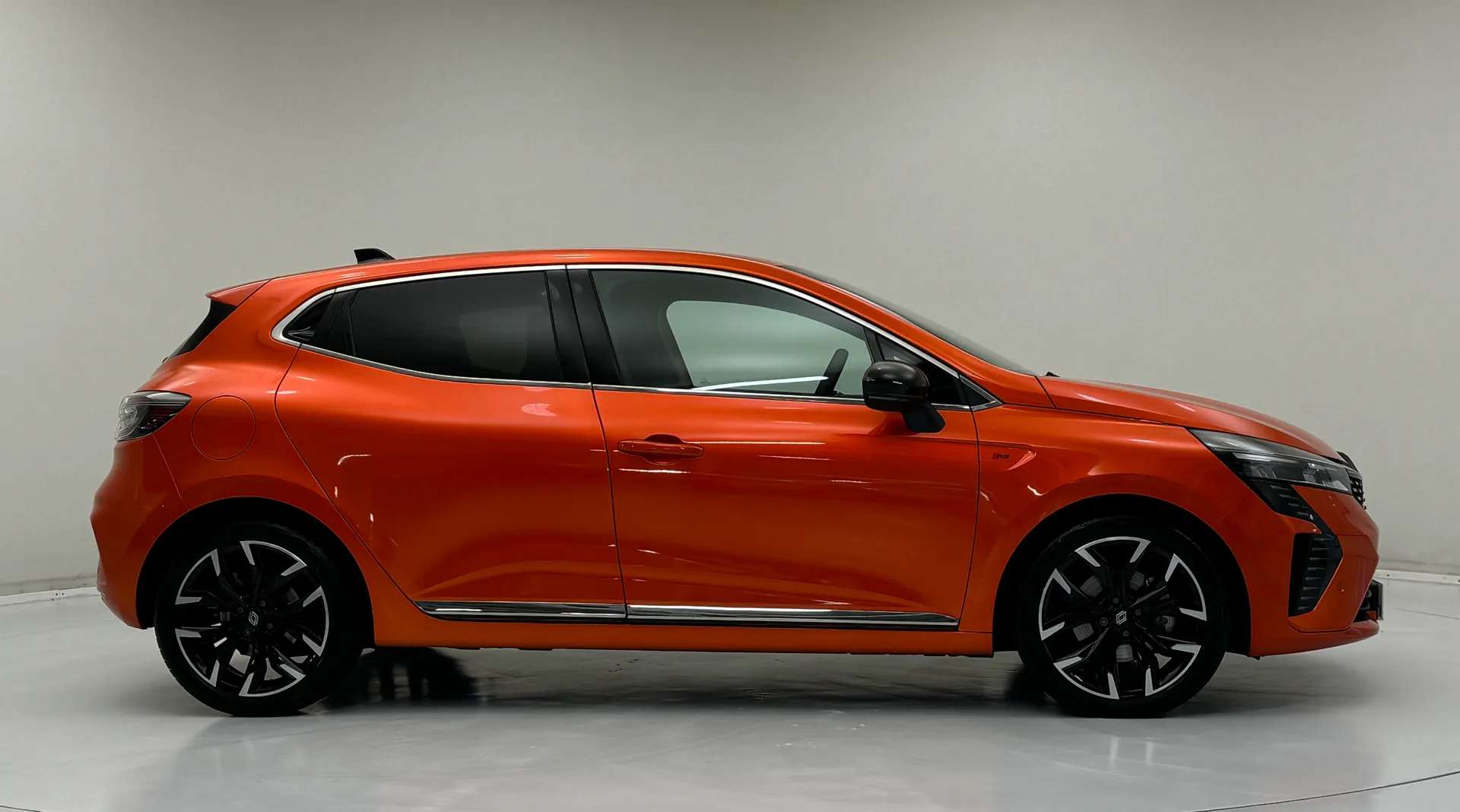 2024 RENAULT CLIO 2024 RENAULT CLIO