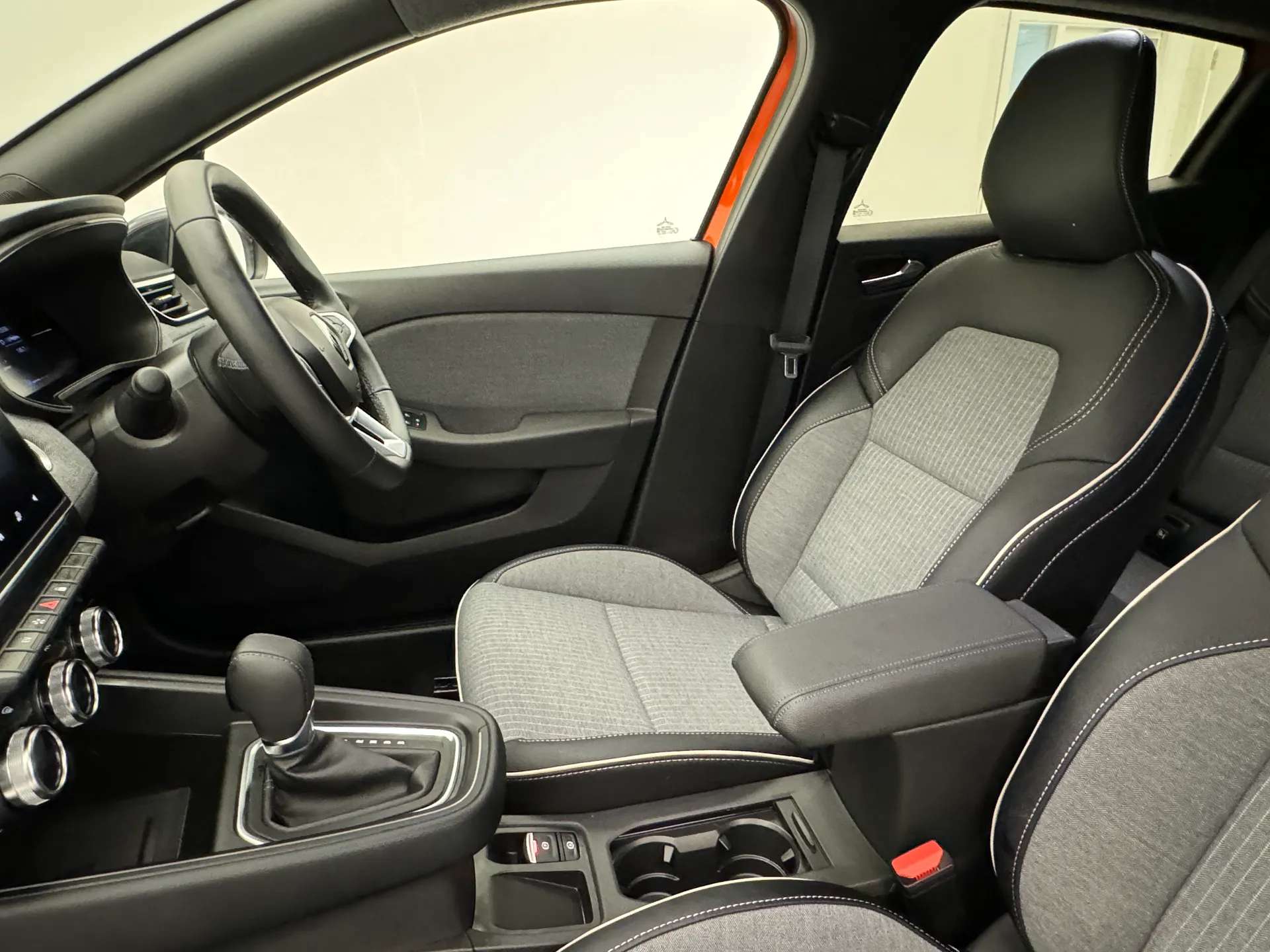2024 RENAULT CLIO 2024 RENAULT CLIO
