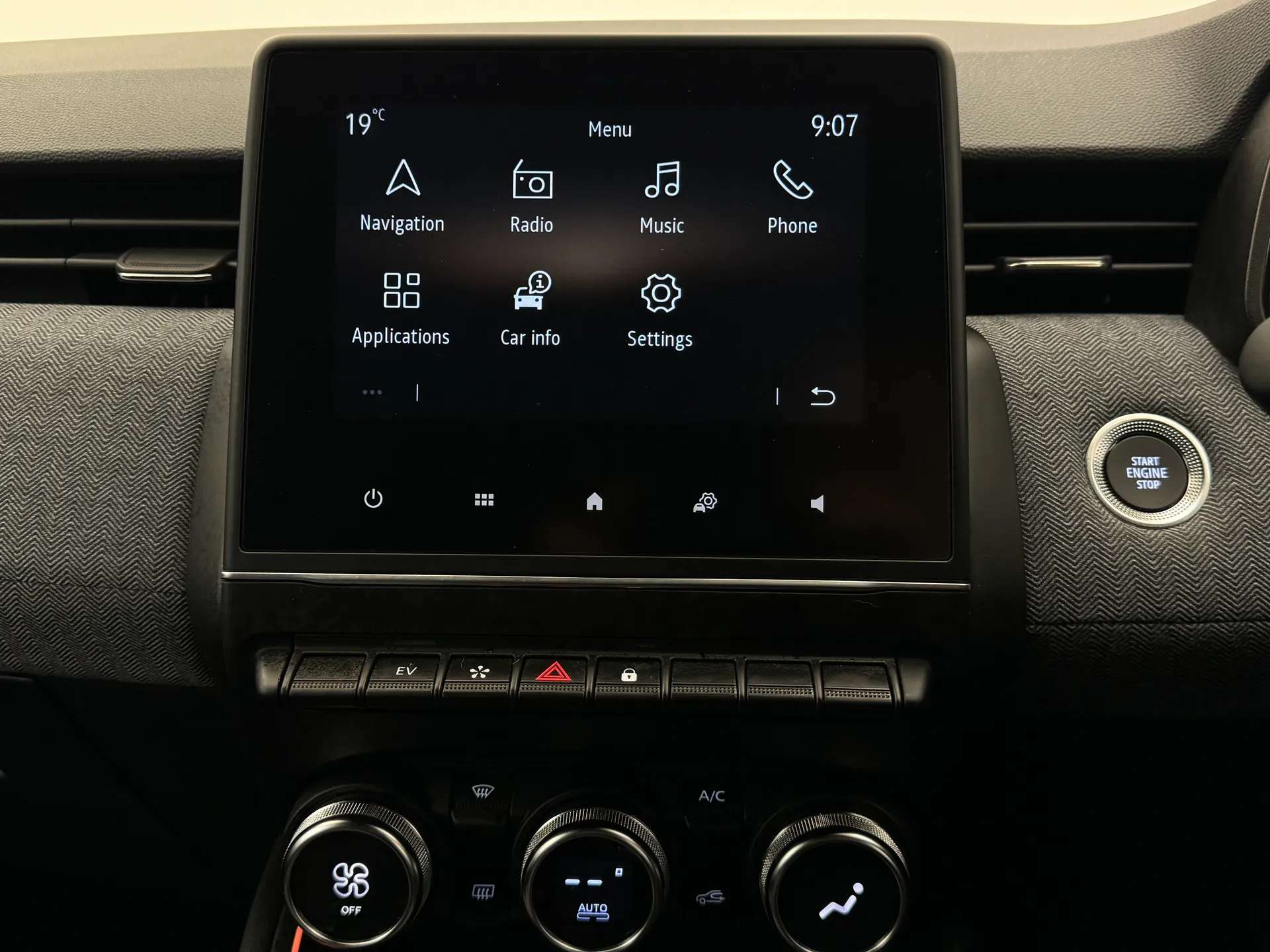 2024 RENAULT CLIO 2024 RENAULT CLIO