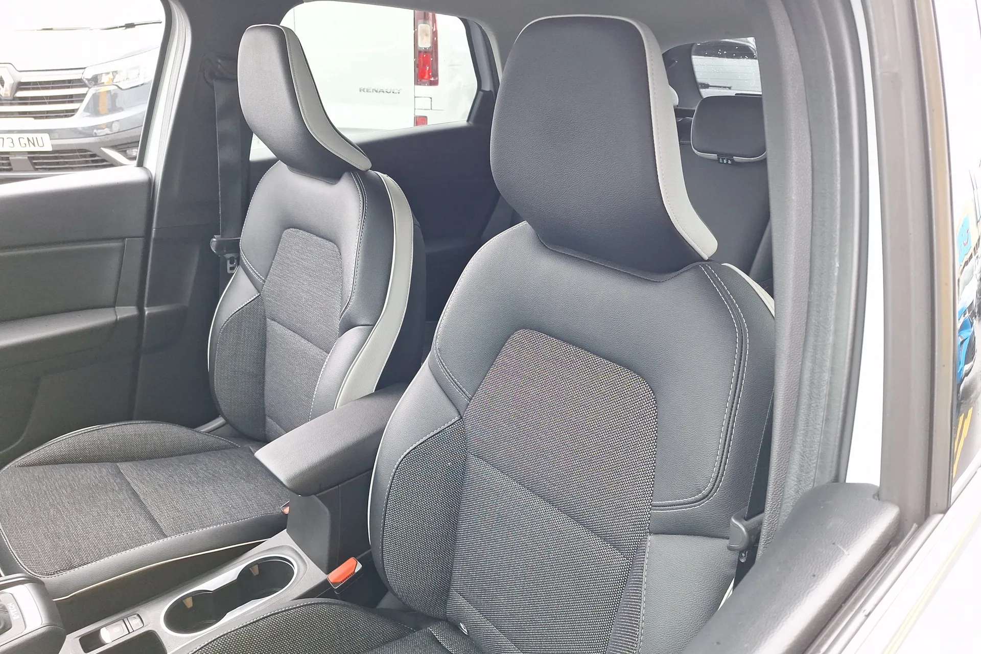 2022 RENAULT CAPTUR 2022 RENAULT CAPTUR