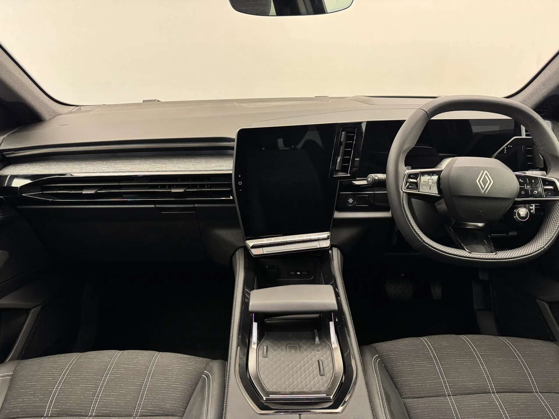 2025 RENAULT AUSTRAL 2025 RENAULT AUSTRAL