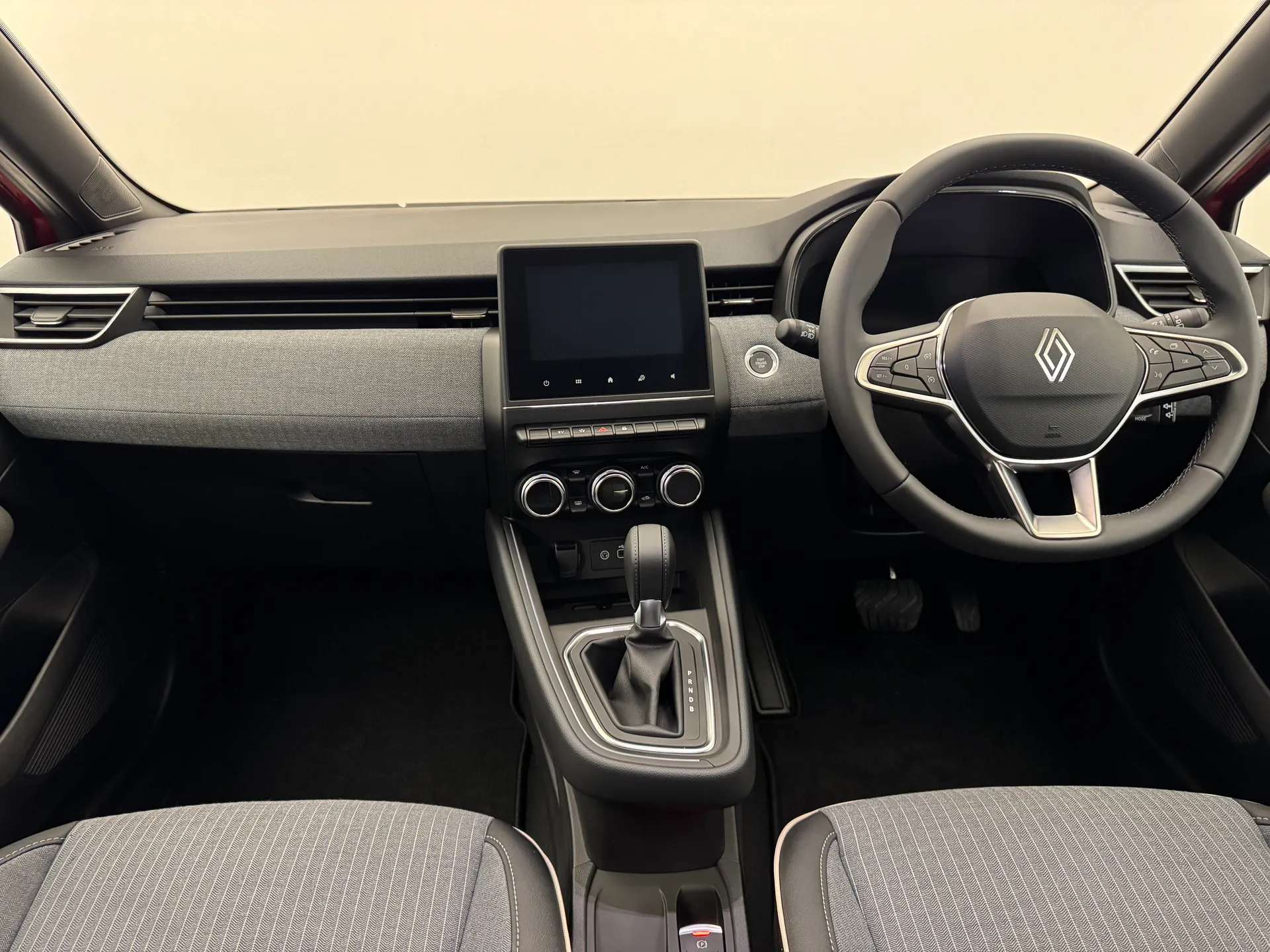 2025 RENAULT CLIO 2025 RENAULT CLIO