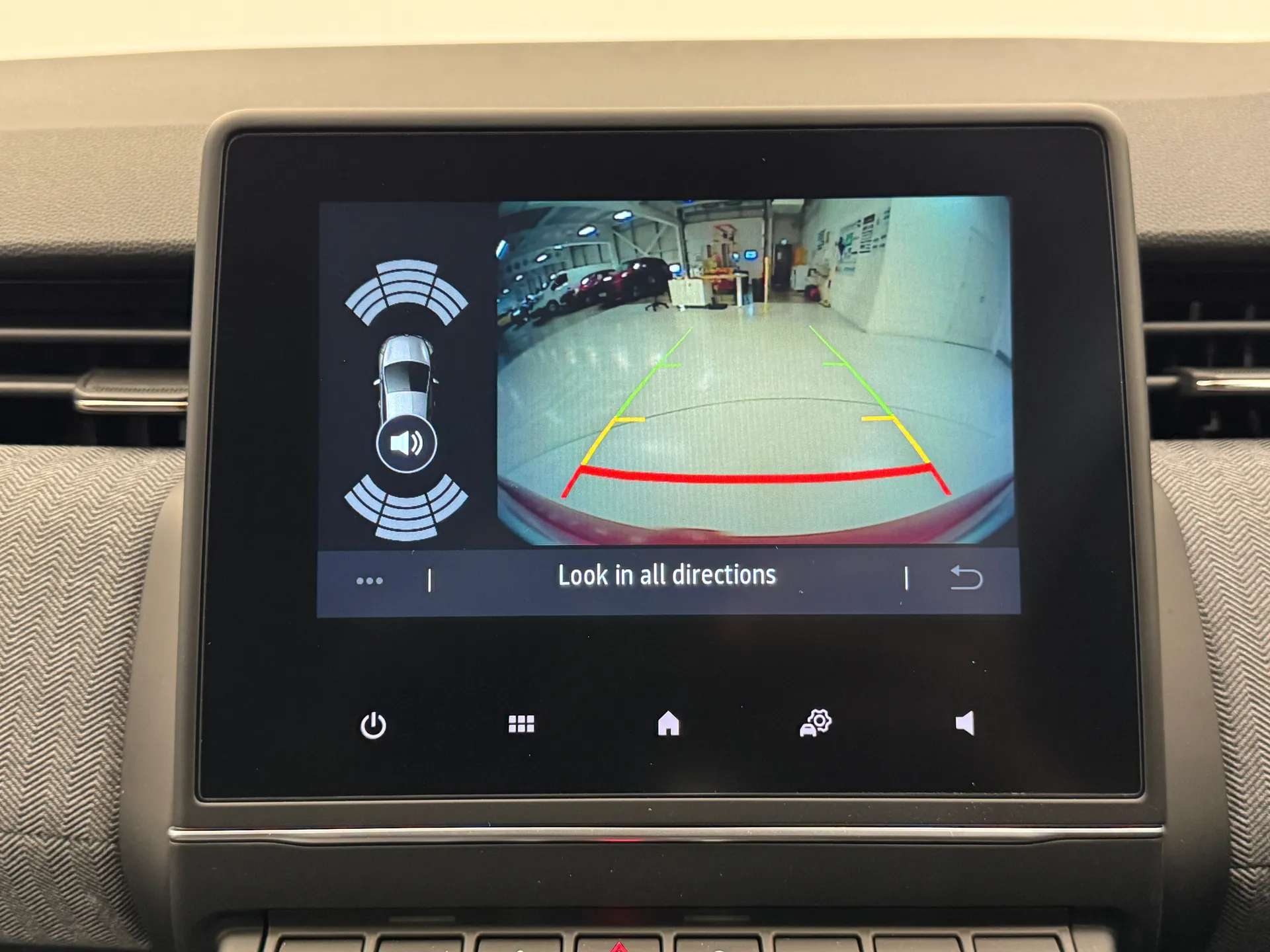 2025 RENAULT CLIO 2025 RENAULT CLIO