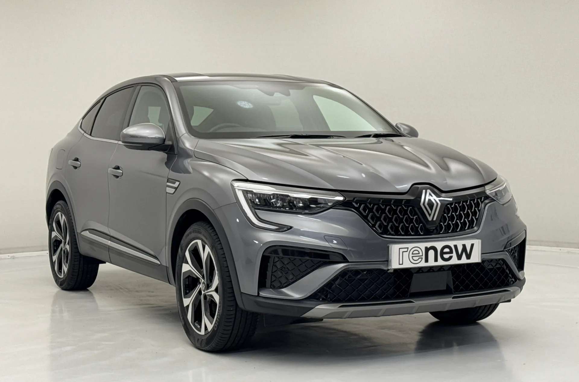 A 2024 RENAULT ARKANA 1.6 E-Tech FHEV 145 Techno 5dr Auto A 2024 RENAULT ARKANA 1.6 E-Tech FHEV 145 Techno 5dr Auto