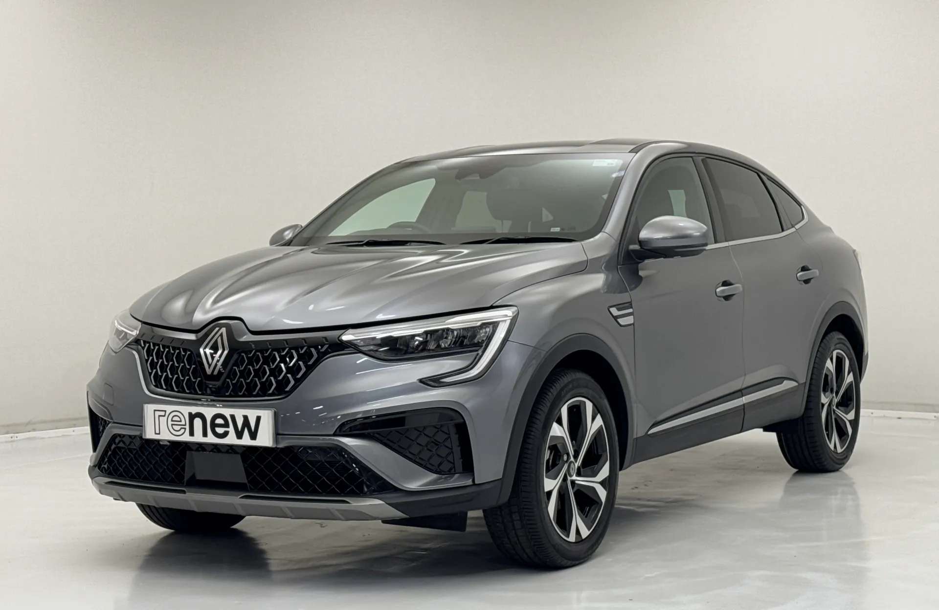 A 2024 RENAULT ARKANA 1.6 E-Tech FHEV 145 Techno 5dr Auto A 2024 RENAULT ARKANA 1.6 E-Tech FHEV 145 Techno 5dr Auto