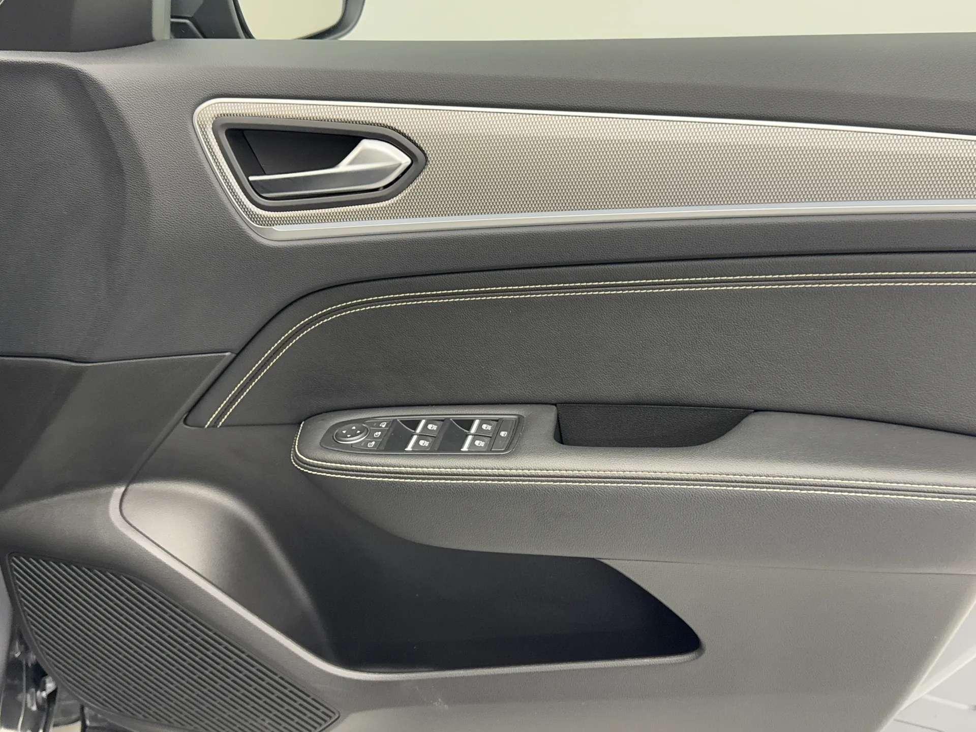 2024 RENAULT ARKANA 2024 RENAULT ARKANA