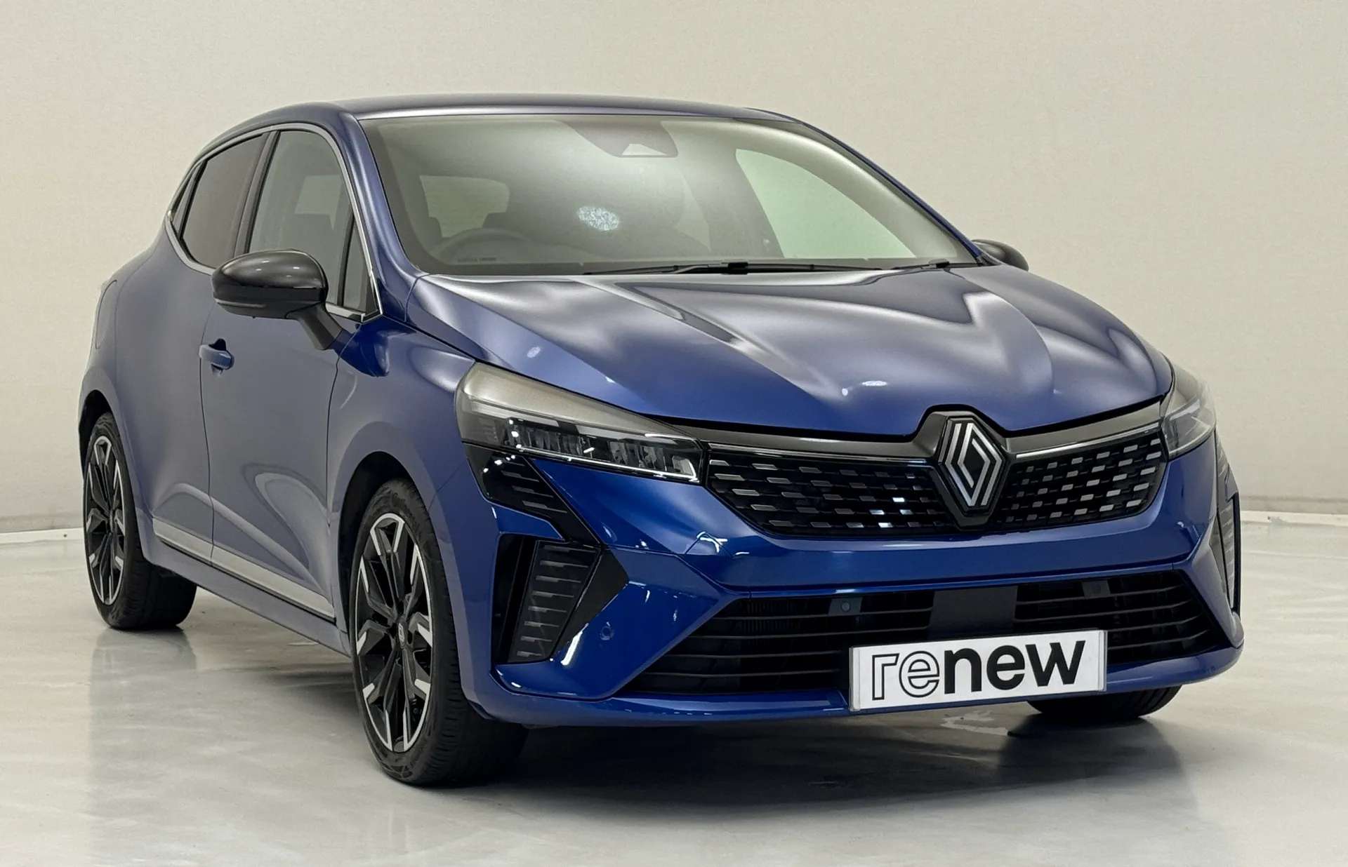 A 2024 RENAULT CLIO 1.6 E-TECH full hybrid 145 Techno 5dr Auto A 2024 RENAULT CLIO 1.6 E-TECH full hybrid 145 Techno 5dr Auto