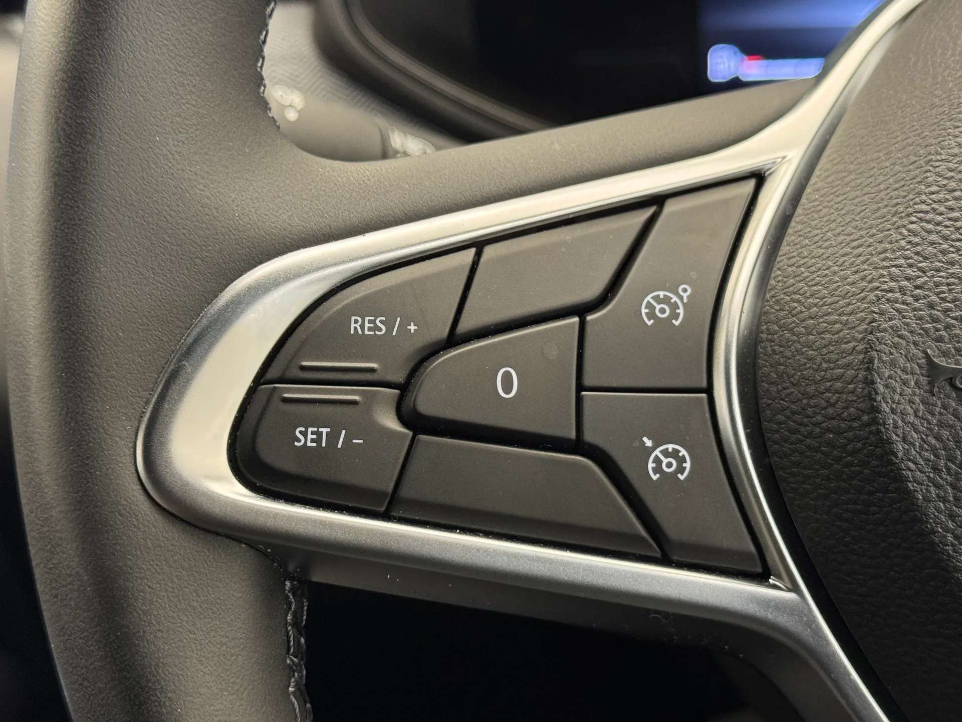 2024 RENAULT CLIO 2024 RENAULT CLIO