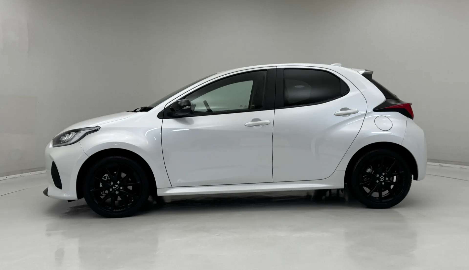 2025 MAZDA 2 HYBRID 2025 MAZDA 2 HYBRID