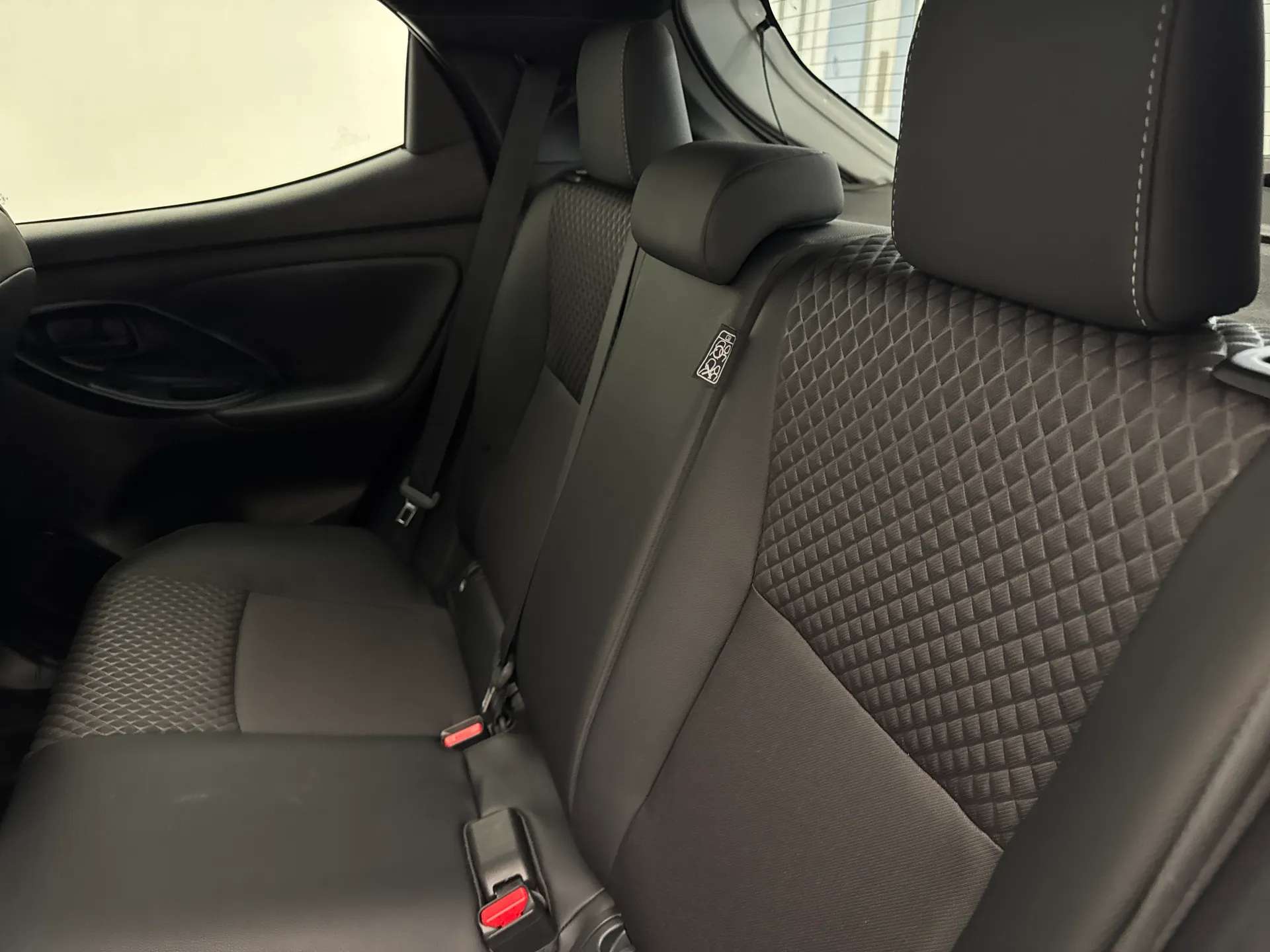 2025 MAZDA 2 HYBRID 2025 MAZDA 2 HYBRID