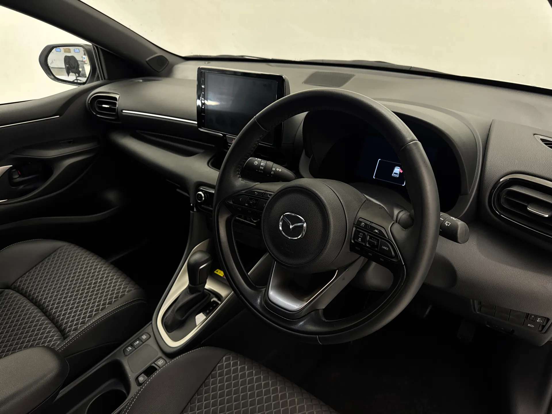 2025 MAZDA 2 HYBRID 2025 MAZDA 2 HYBRID