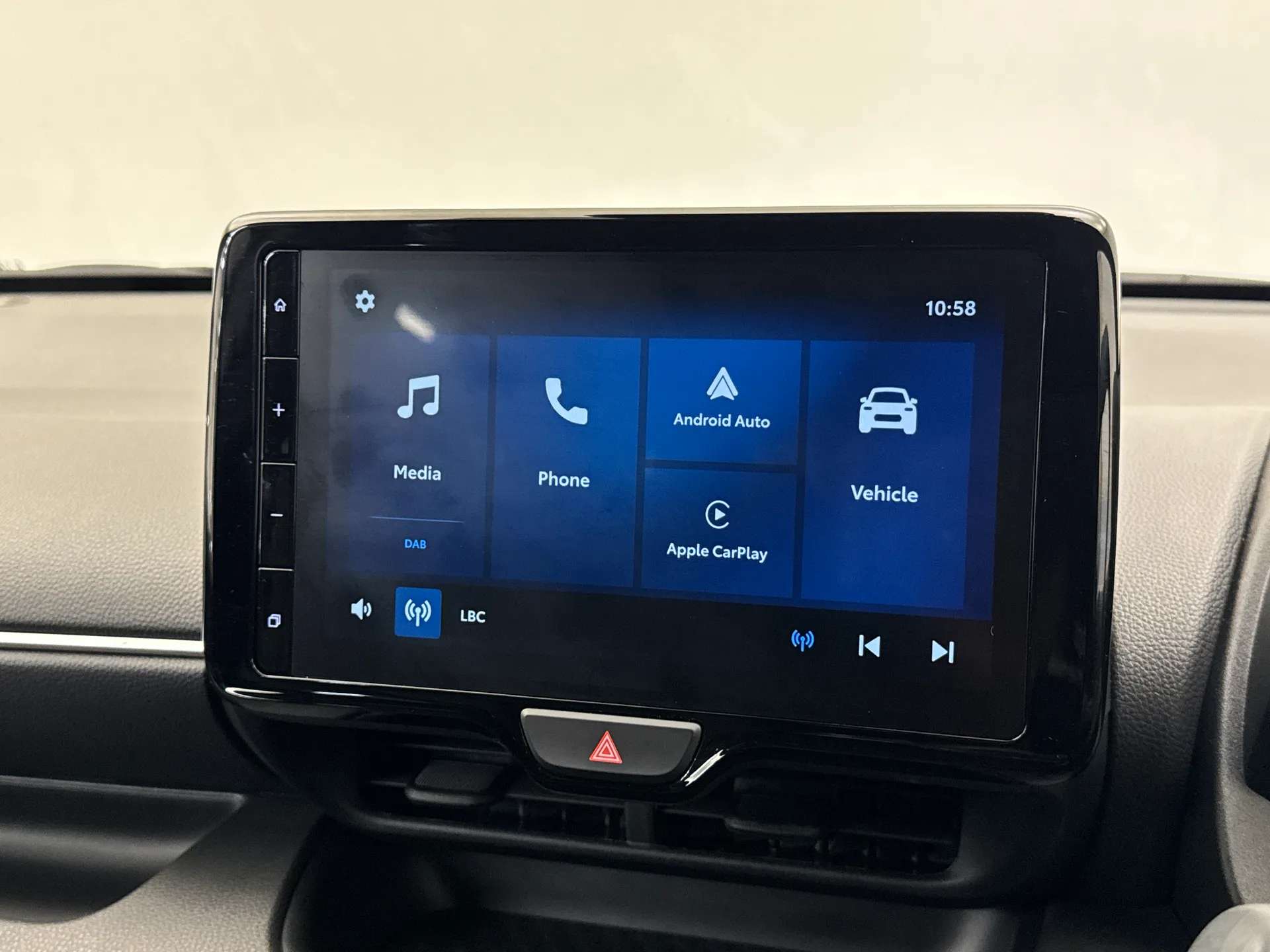 2025 MAZDA 2 HYBRID 2025 MAZDA 2 HYBRID