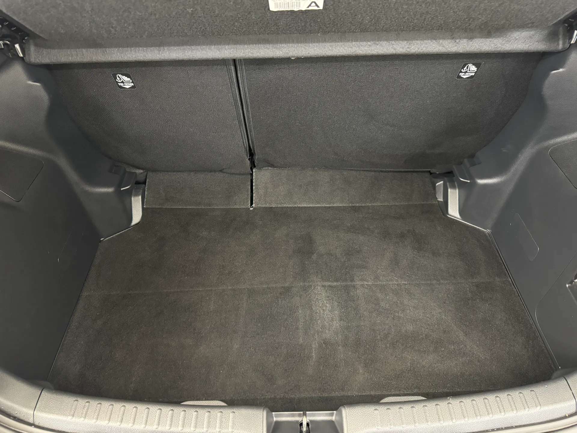 2024 MAZDA 2 HYBRID 2024 MAZDA 2 HYBRID