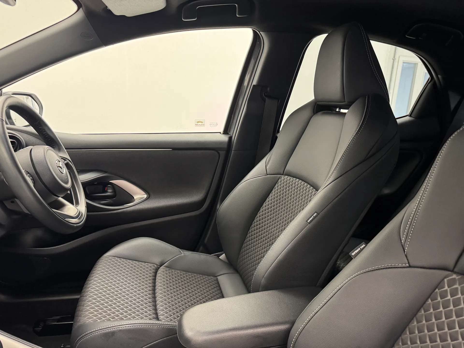 2024 MAZDA 2 HYBRID 2024 MAZDA 2 HYBRID