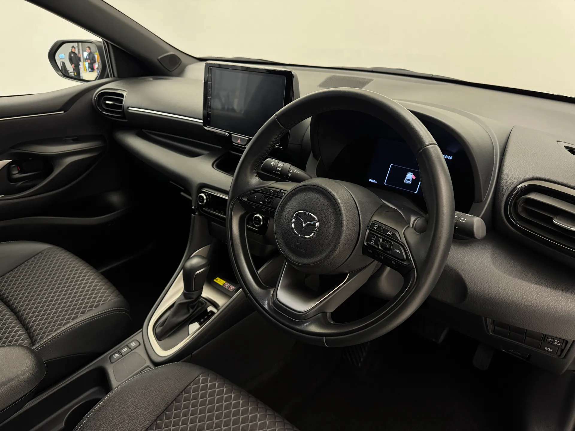 2024 MAZDA 2 HYBRID 2024 MAZDA 2 HYBRID