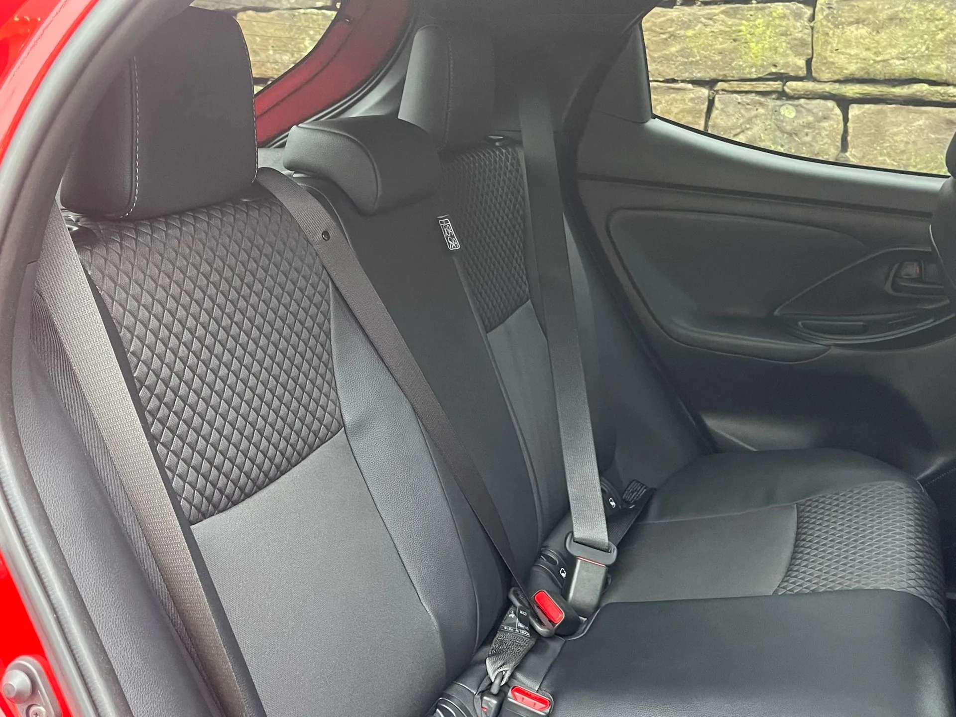 2025 MAZDA 2 HYBRID 2025 MAZDA 2 HYBRID