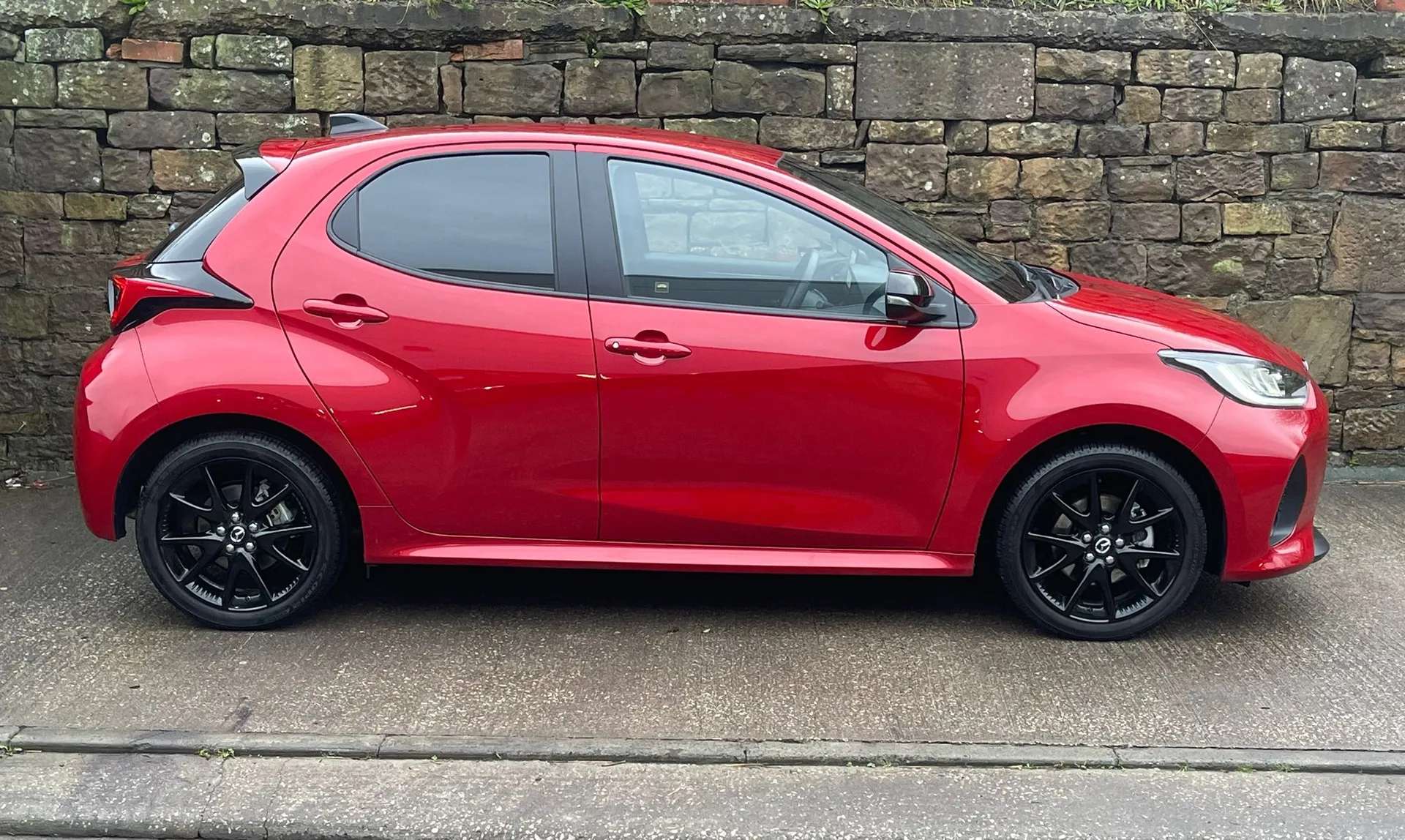 2025 MAZDA 2 HYBRID 2025 MAZDA 2 HYBRID