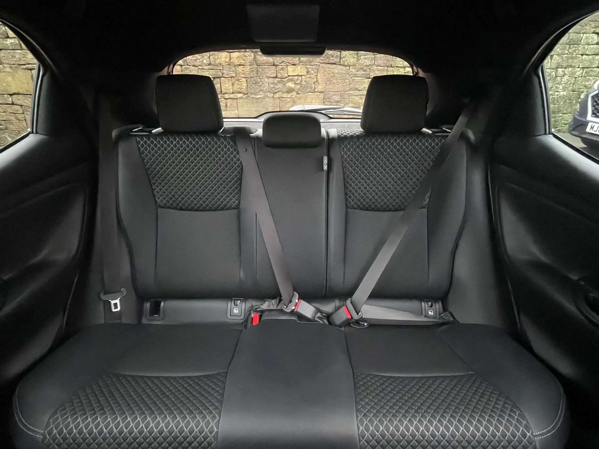 2025 MAZDA 2 HYBRID 2025 MAZDA 2 HYBRID