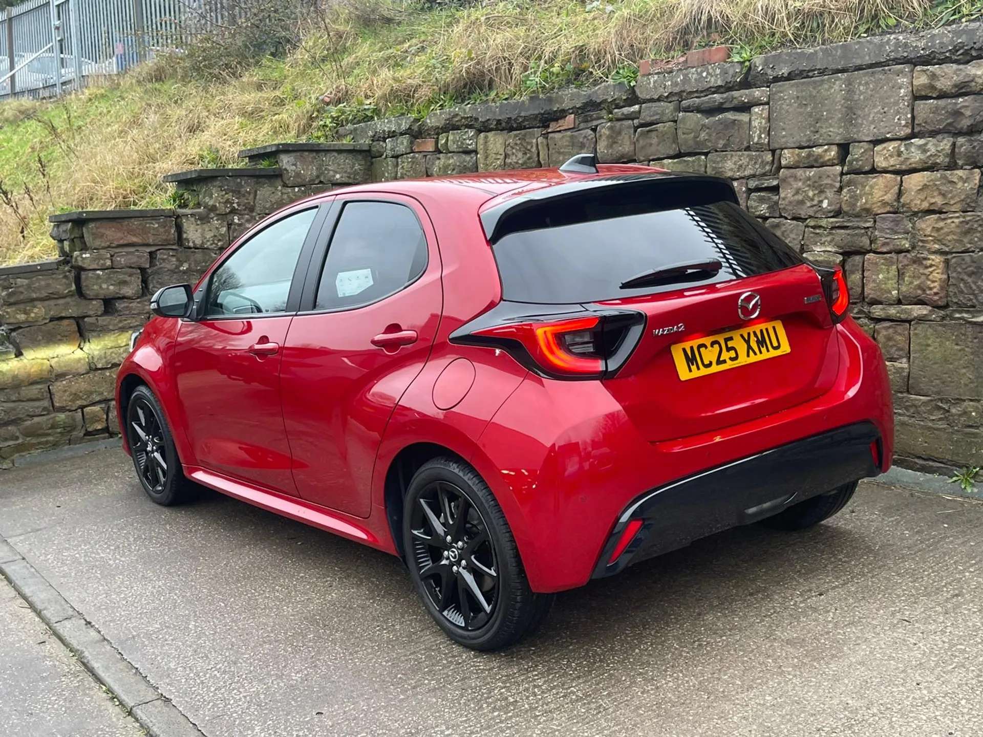 2025 MAZDA 2 HYBRID 2025 MAZDA 2 HYBRID