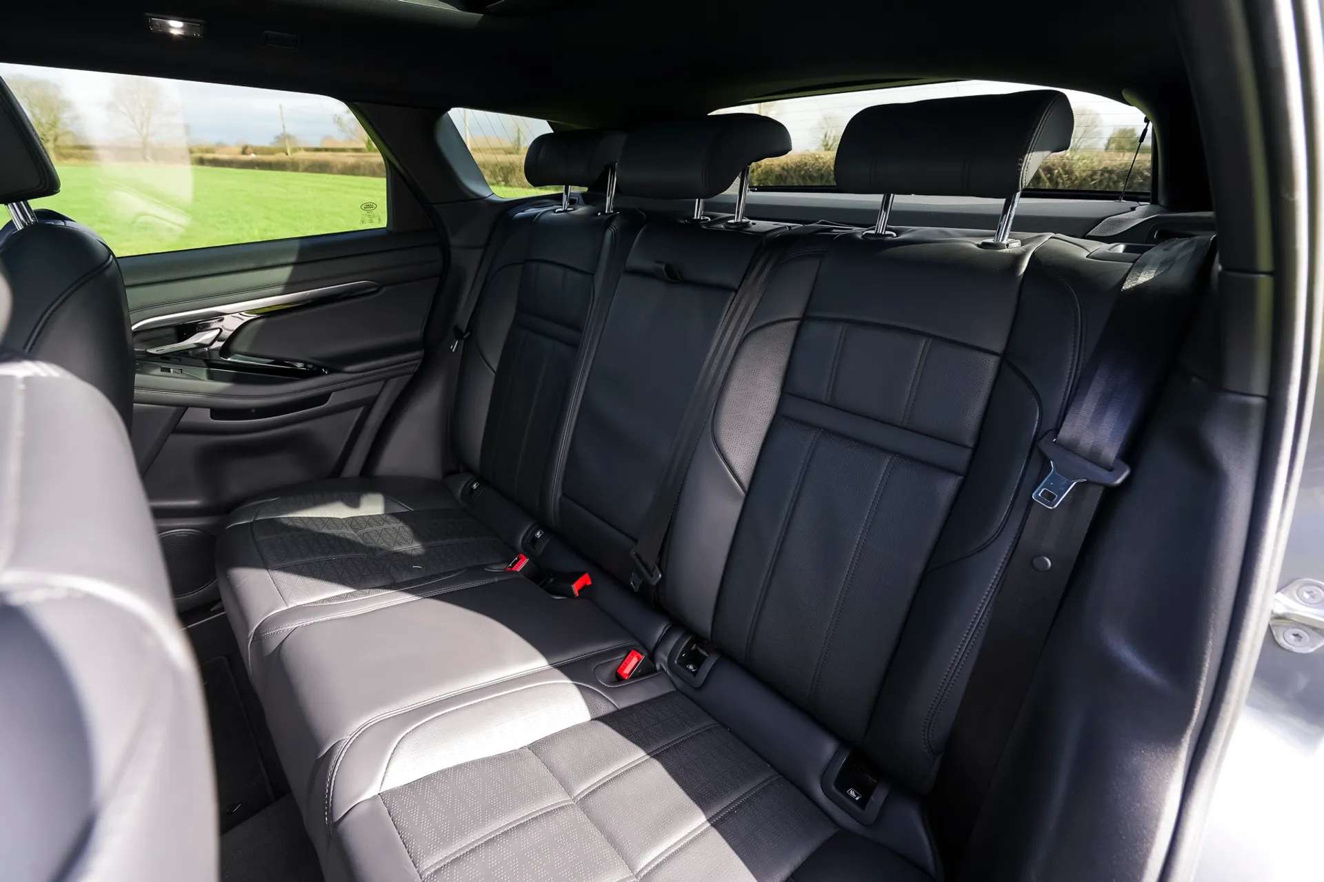 2021 LAND ROVER RANGE ROVER EVOQUE 2021 LAND ROVER RANGE ROVER EVOQUE