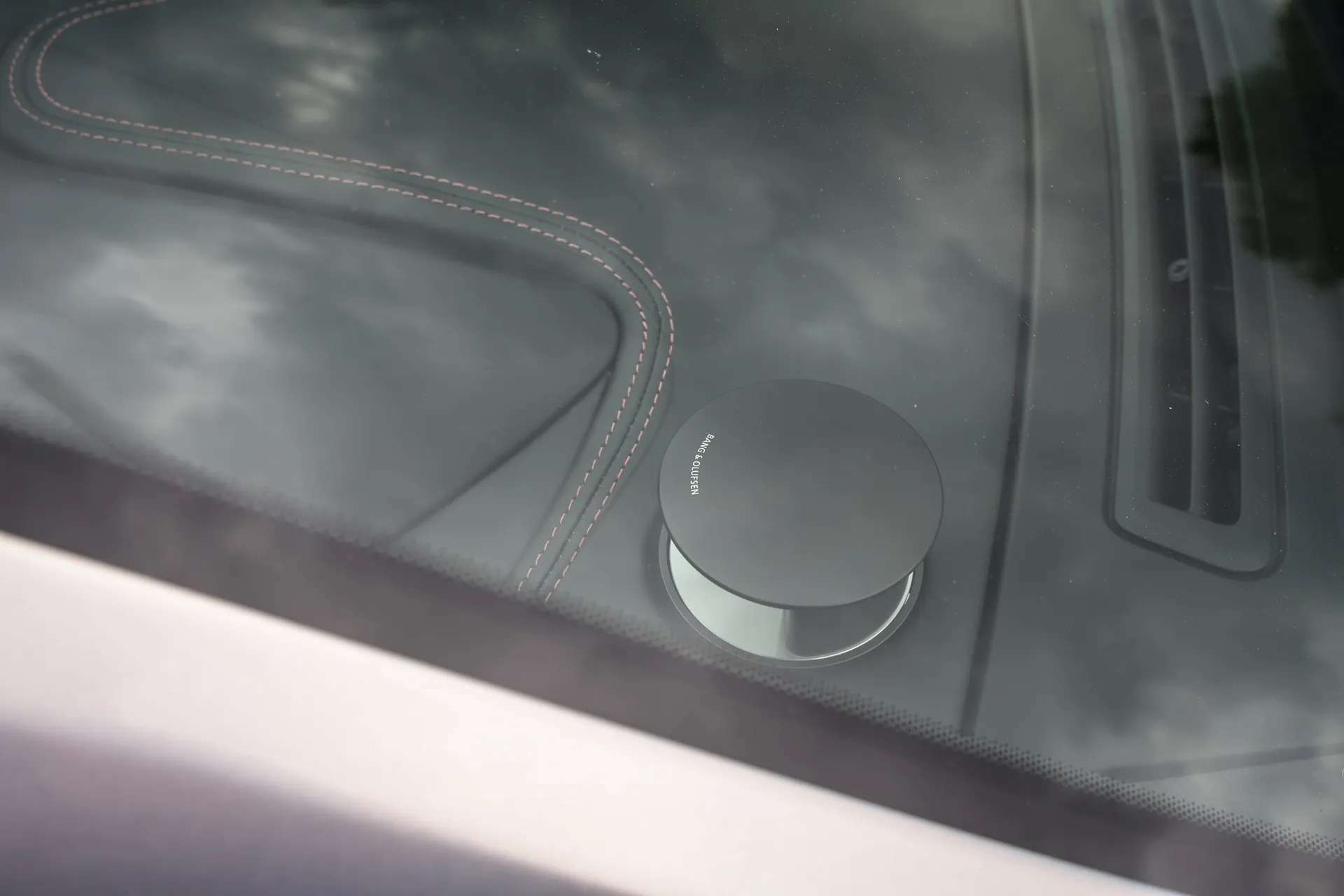 2017 ASTON MARTIN VANQUISH 2017 ASTON MARTIN VANQUISH