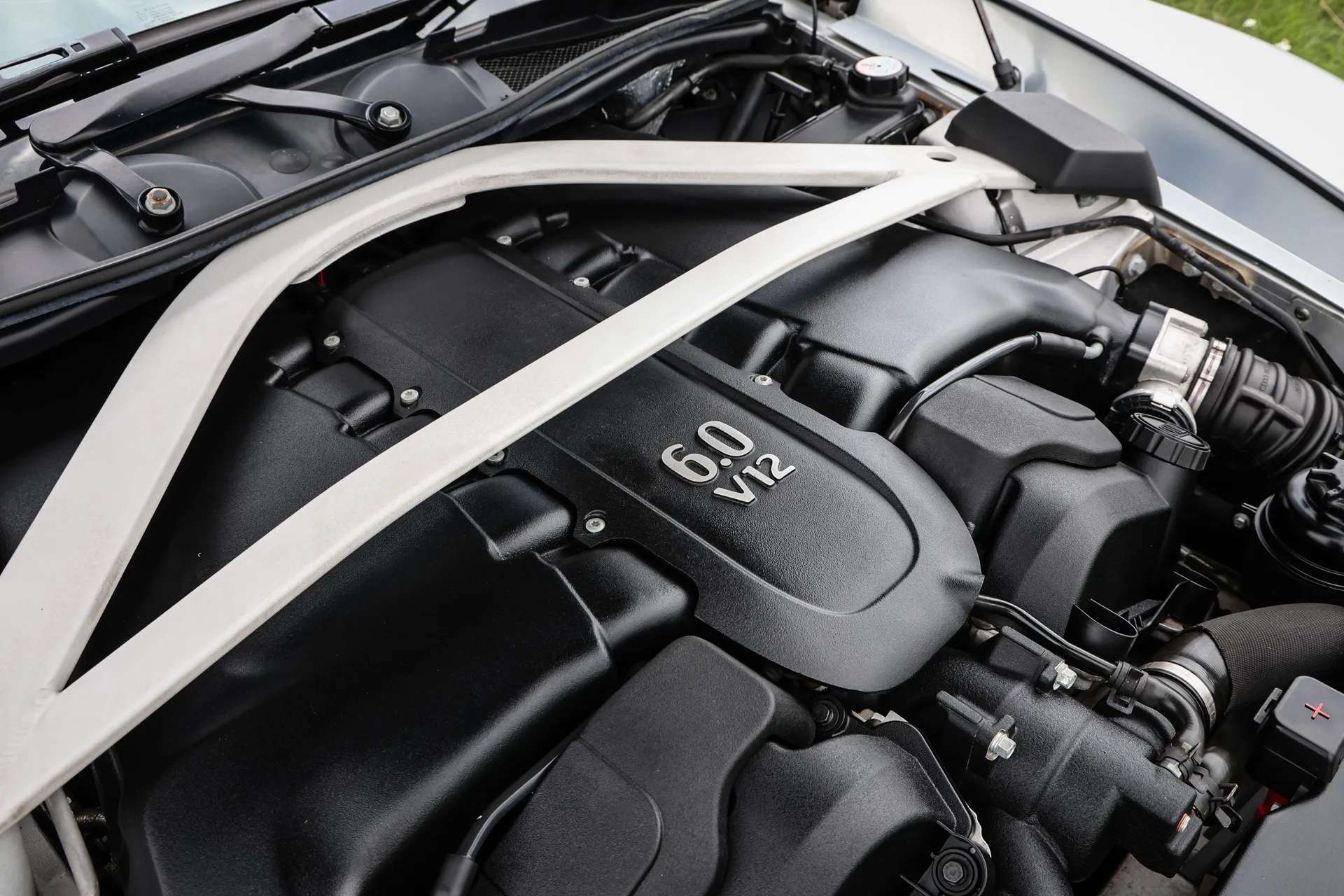 2017 ASTON MARTIN VANQUISH 2017 ASTON MARTIN VANQUISH