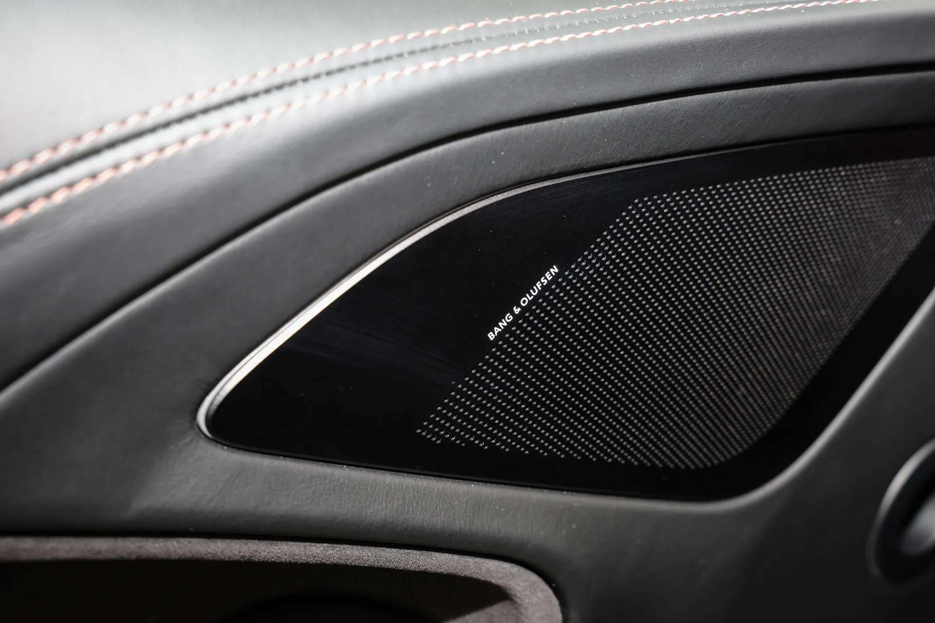 2017 ASTON MARTIN VANQUISH 2017 ASTON MARTIN VANQUISH