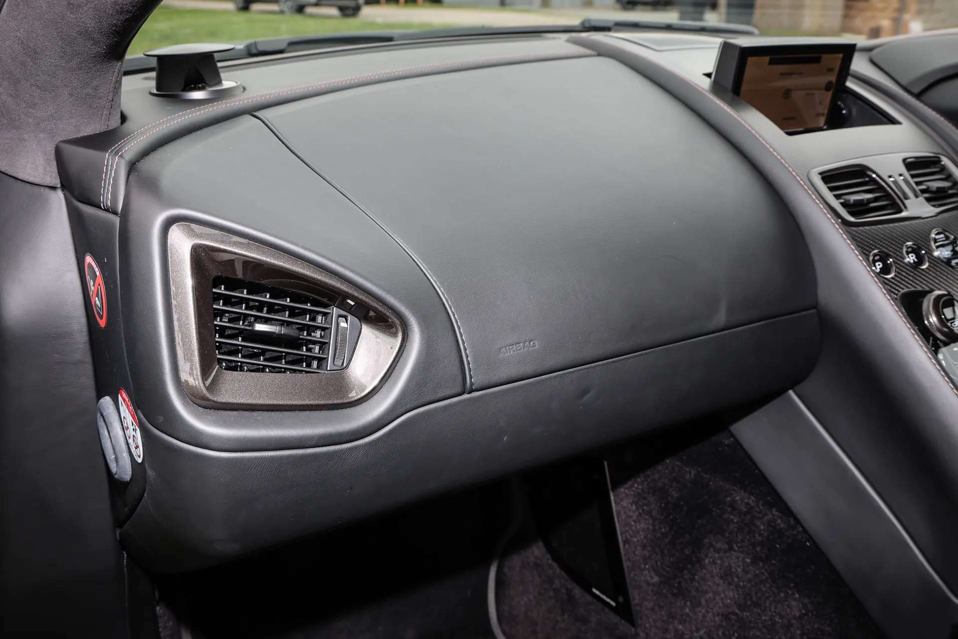 2017 ASTON MARTIN VANQUISH 2017 ASTON MARTIN VANQUISH