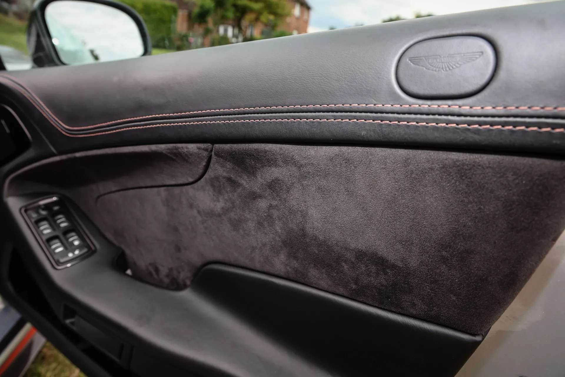 2017 ASTON MARTIN VANQUISH 2017 ASTON MARTIN VANQUISH