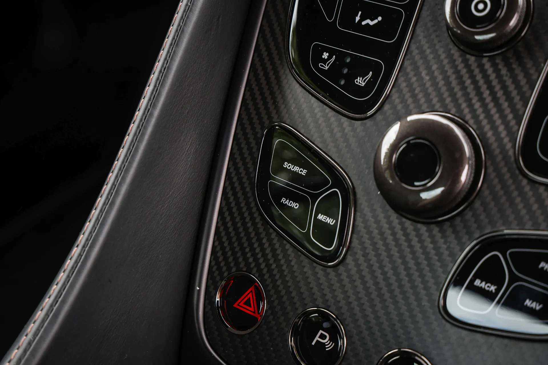 2017 ASTON MARTIN VANQUISH 2017 ASTON MARTIN VANQUISH