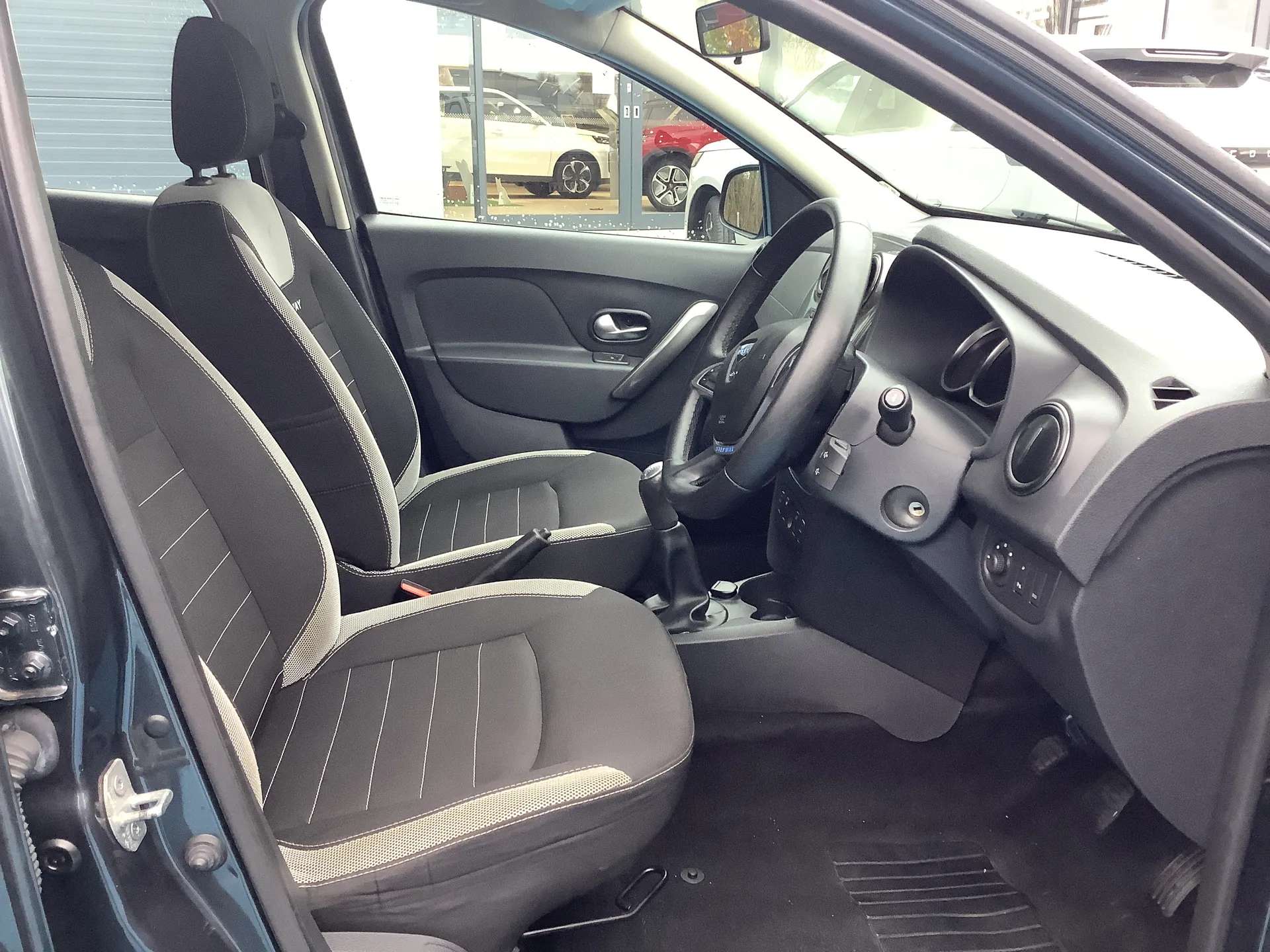 2017 DACIA SANDERO STEPWAY 2017 DACIA SANDERO STEPWAY