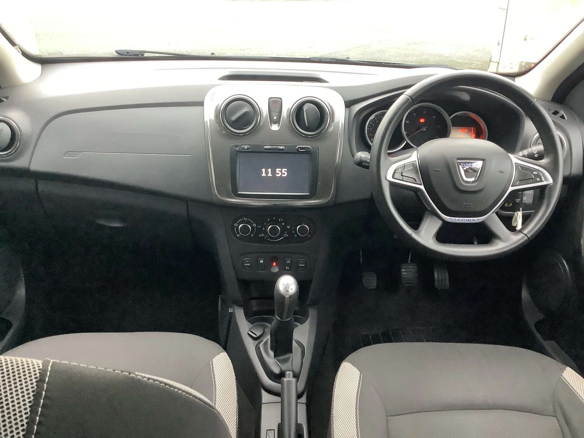 A 2017 DACIA SANDERO STEPWAY 1.5 dCi Laureate 5dr A 2017 DACIA SANDERO STEPWAY 1.5 dCi Laureate 5dr