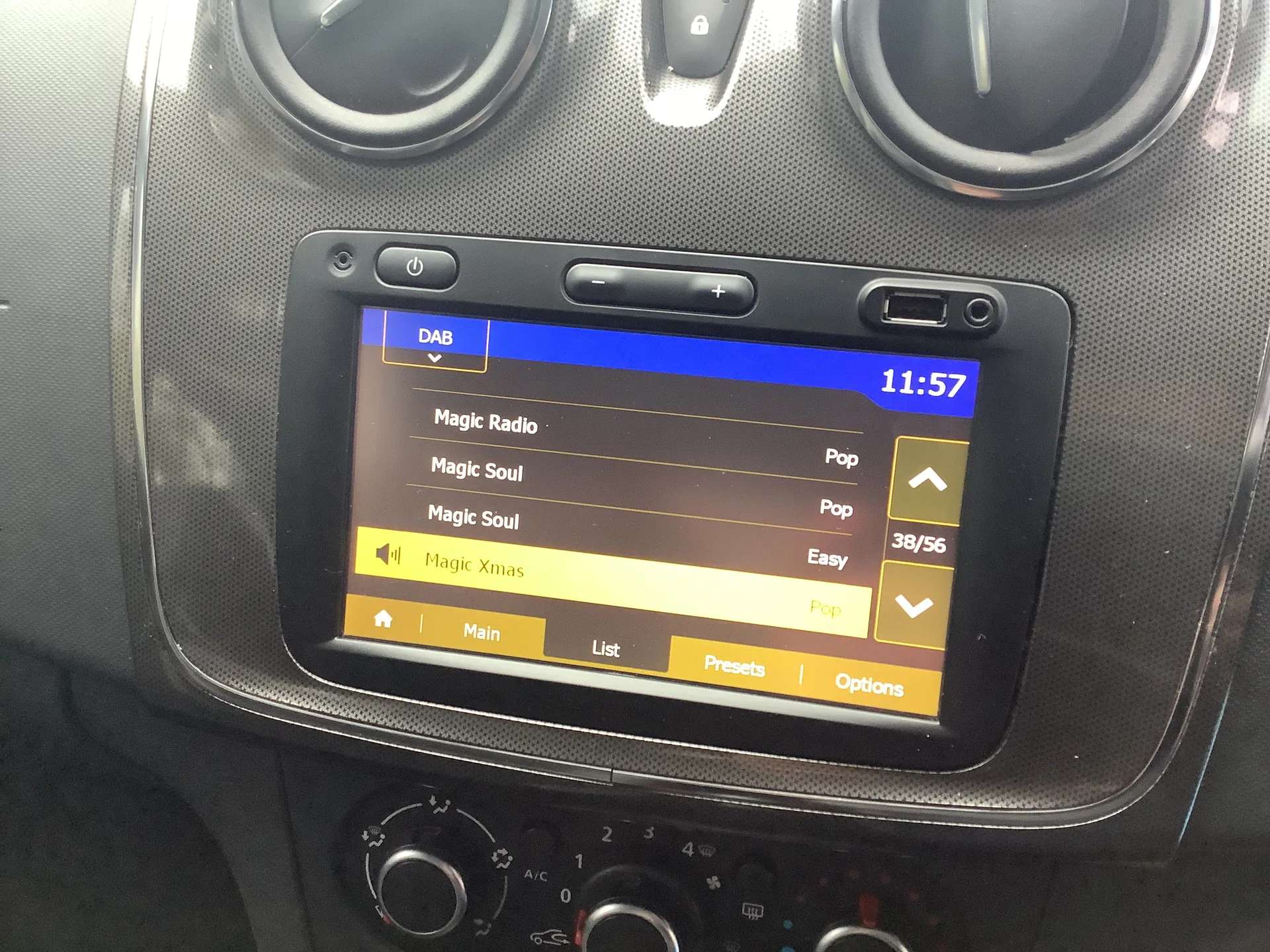 2017 DACIA SANDERO STEPWAY 2017 DACIA SANDERO STEPWAY