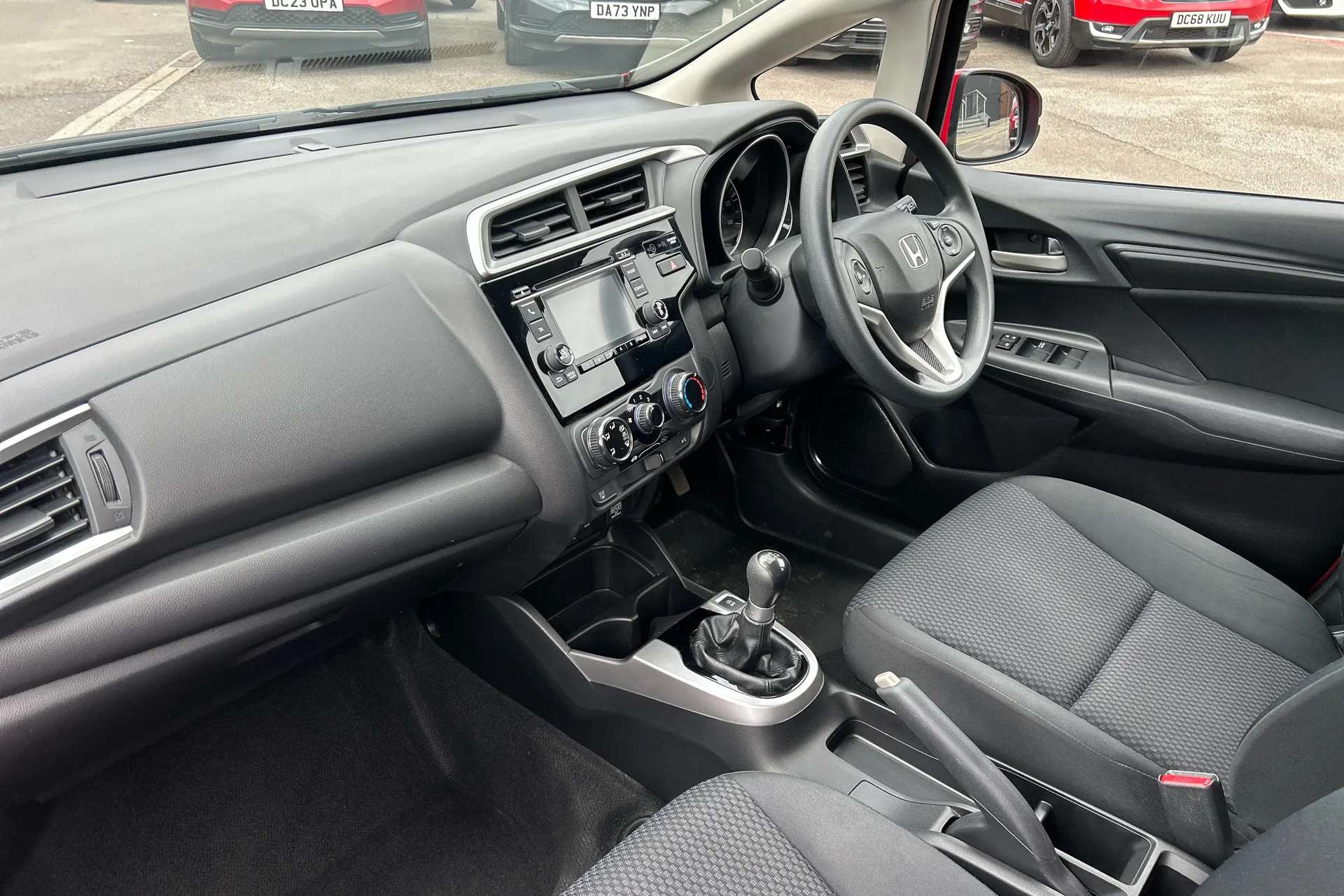 A 2020 HONDA JAZZ 1.3 i-VTEC S 5dr A 2020 HONDA JAZZ 1.3 i-VTEC S 5dr
