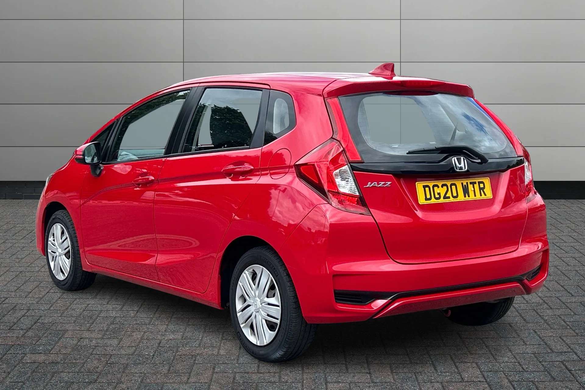 A 2020 HONDA JAZZ 1.3 i-VTEC S 5dr A 2020 HONDA JAZZ 1.3 i-VTEC S 5dr