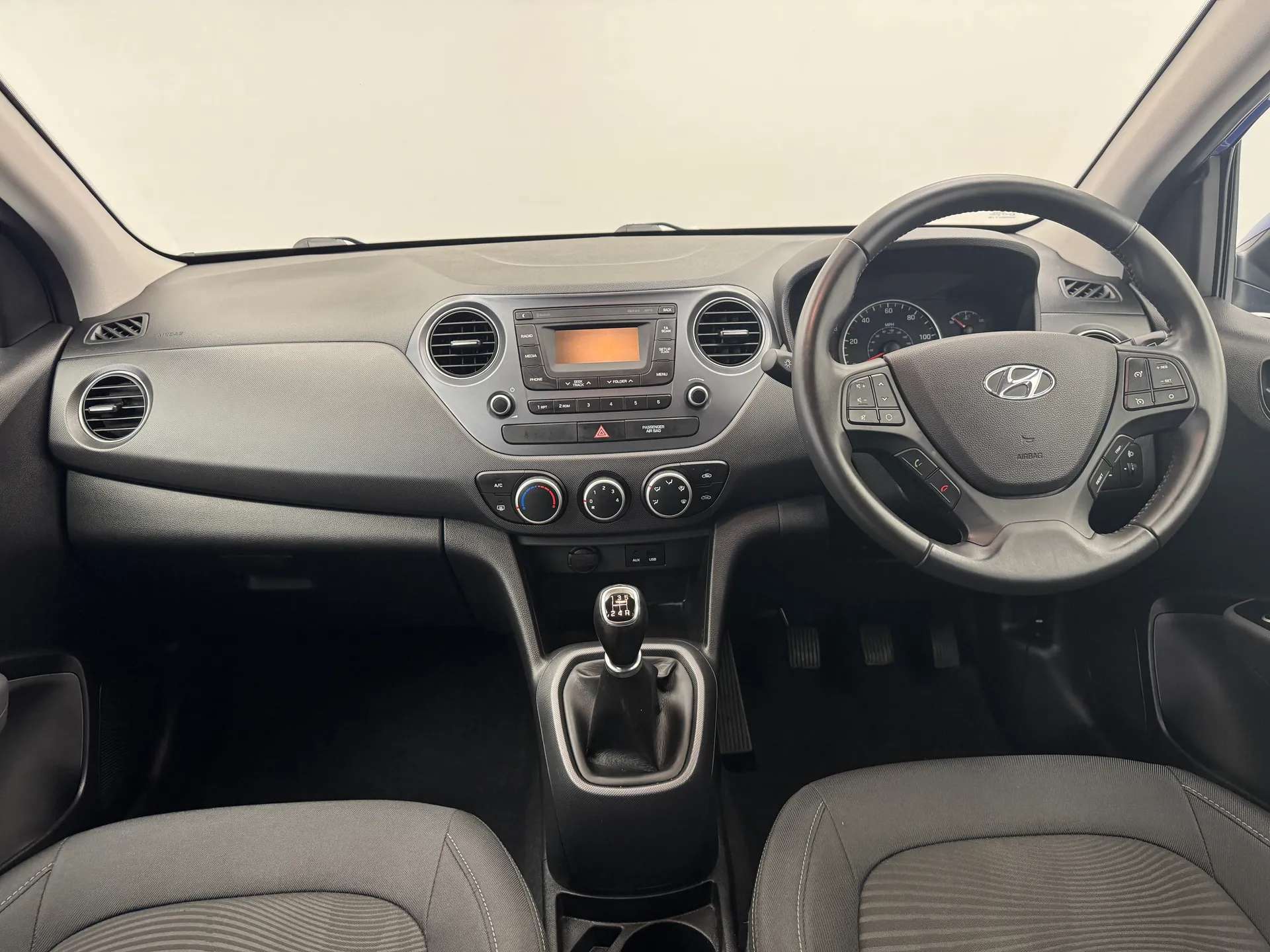 A 2018 HYUNDAI I10 1.0 SE 5dr A 2018 HYUNDAI I10 1.0 SE 5dr