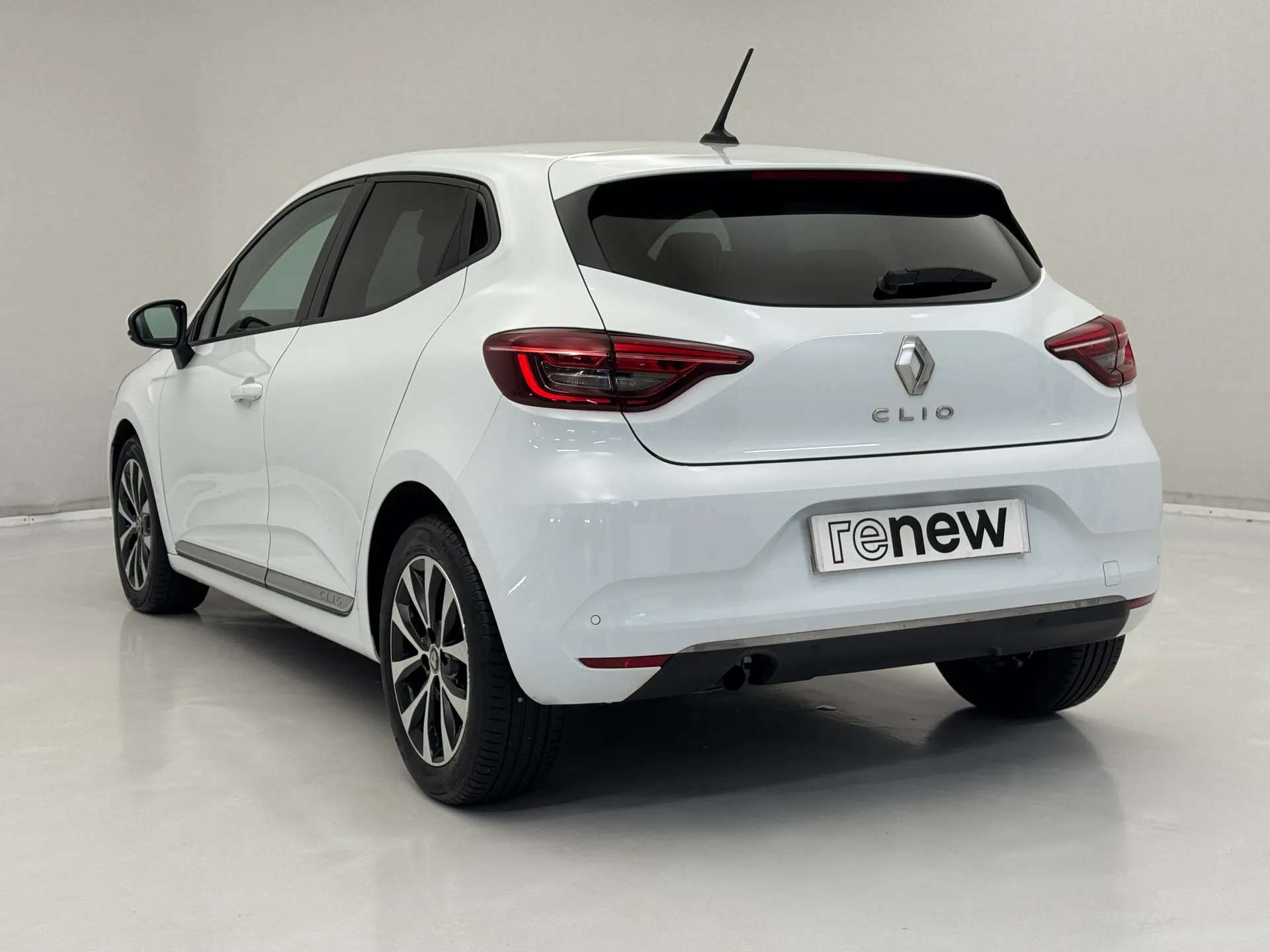 2022 RENAULT CLIO 2022 RENAULT CLIO
