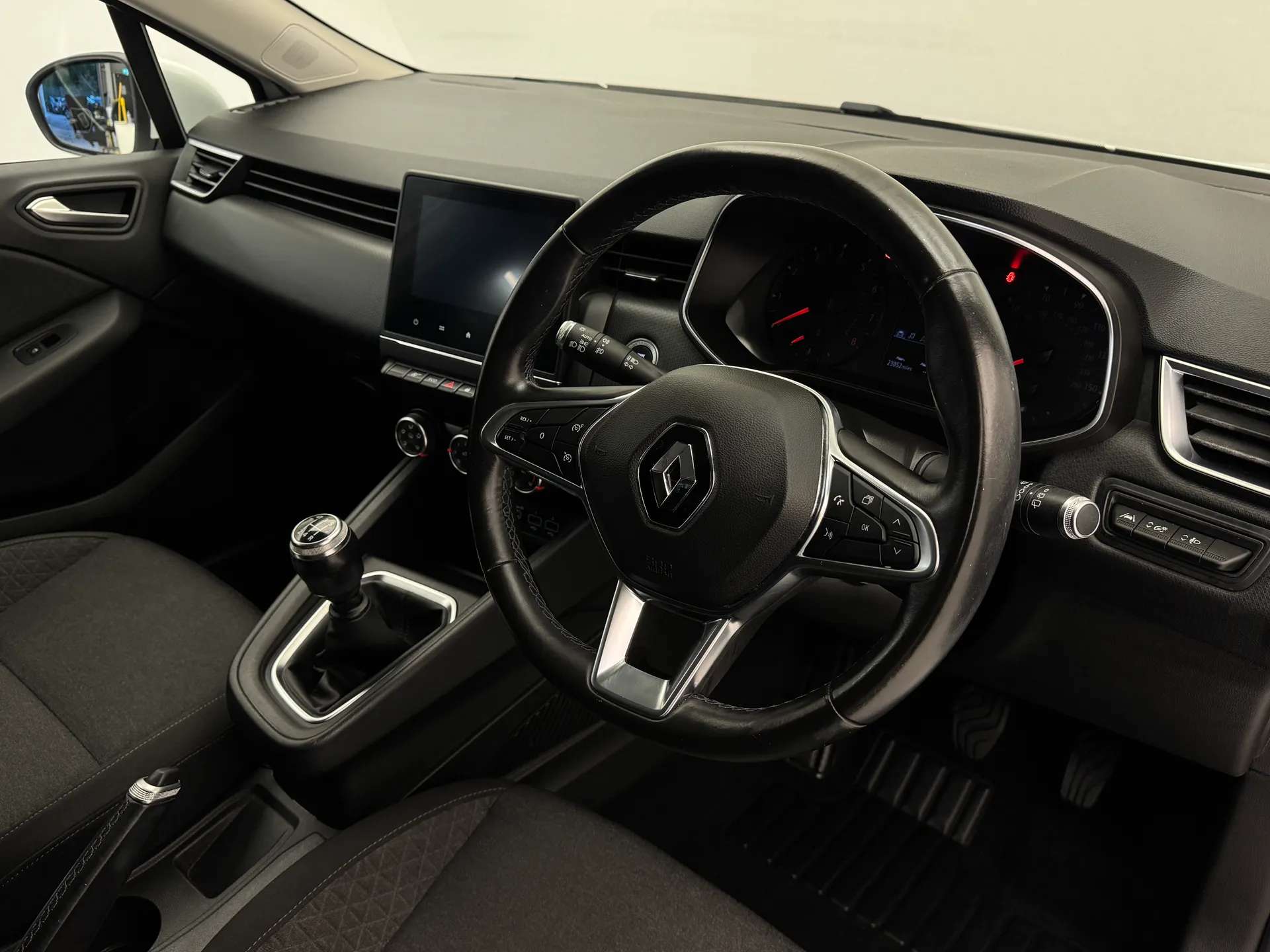 2022 RENAULT CLIO 2022 RENAULT CLIO