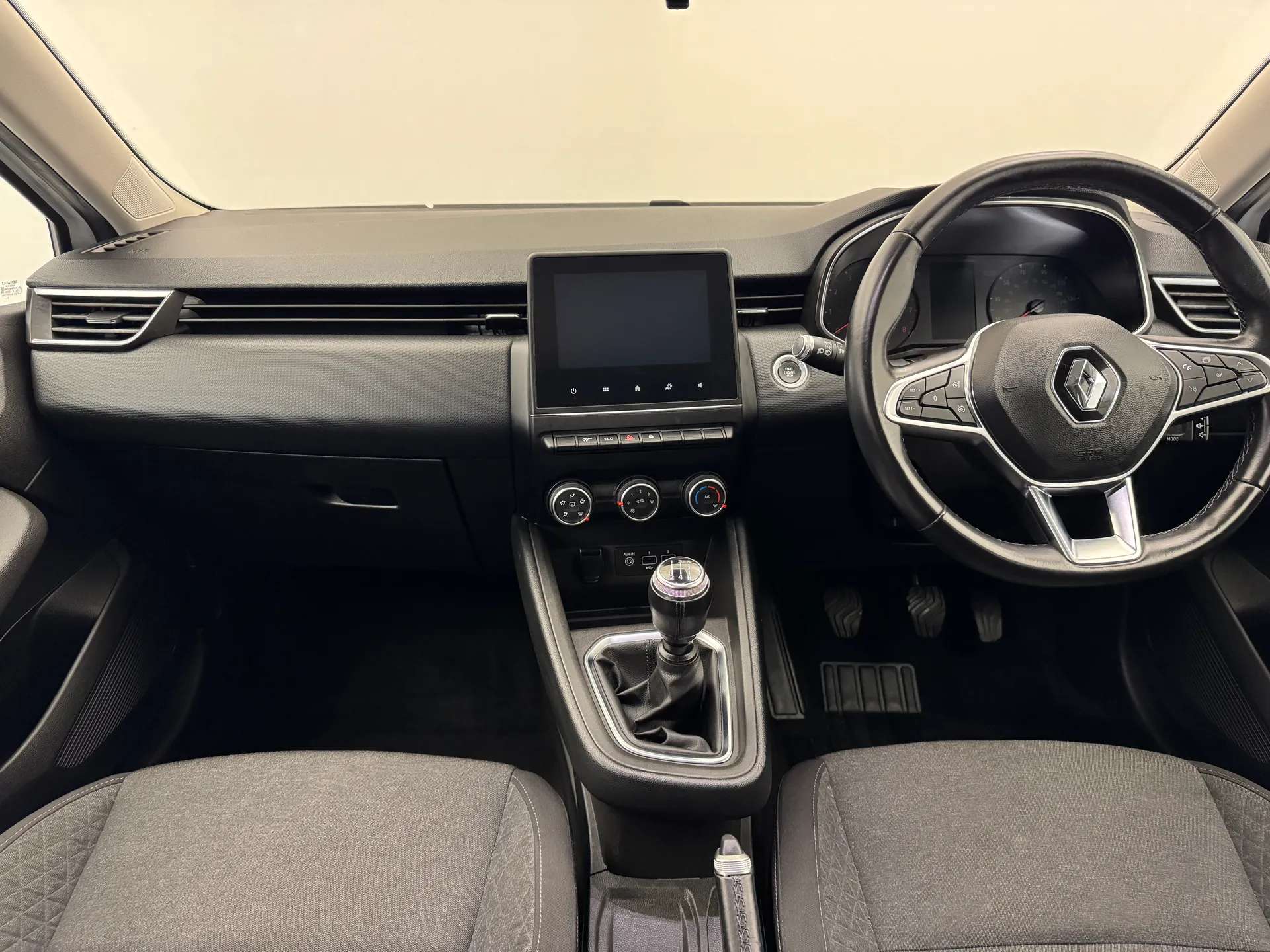 2022 RENAULT CLIO 2022 RENAULT CLIO