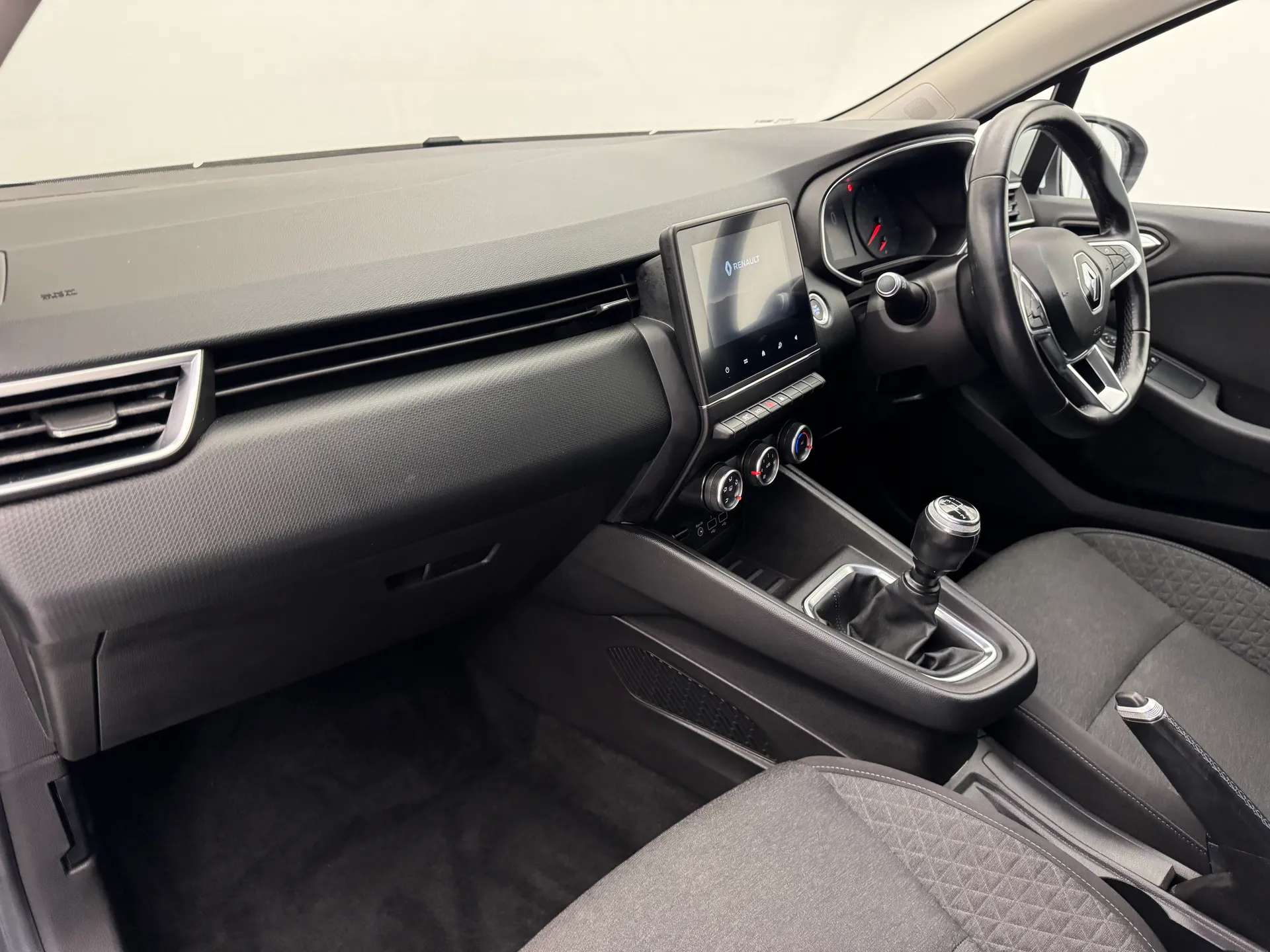 2022 RENAULT CLIO 2022 RENAULT CLIO